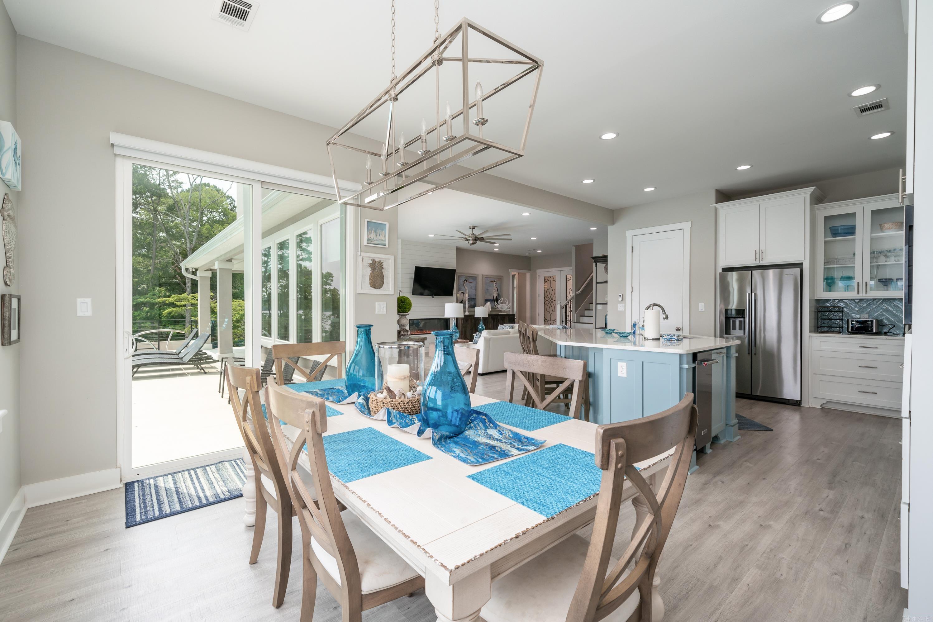 LONG POINT - Residential