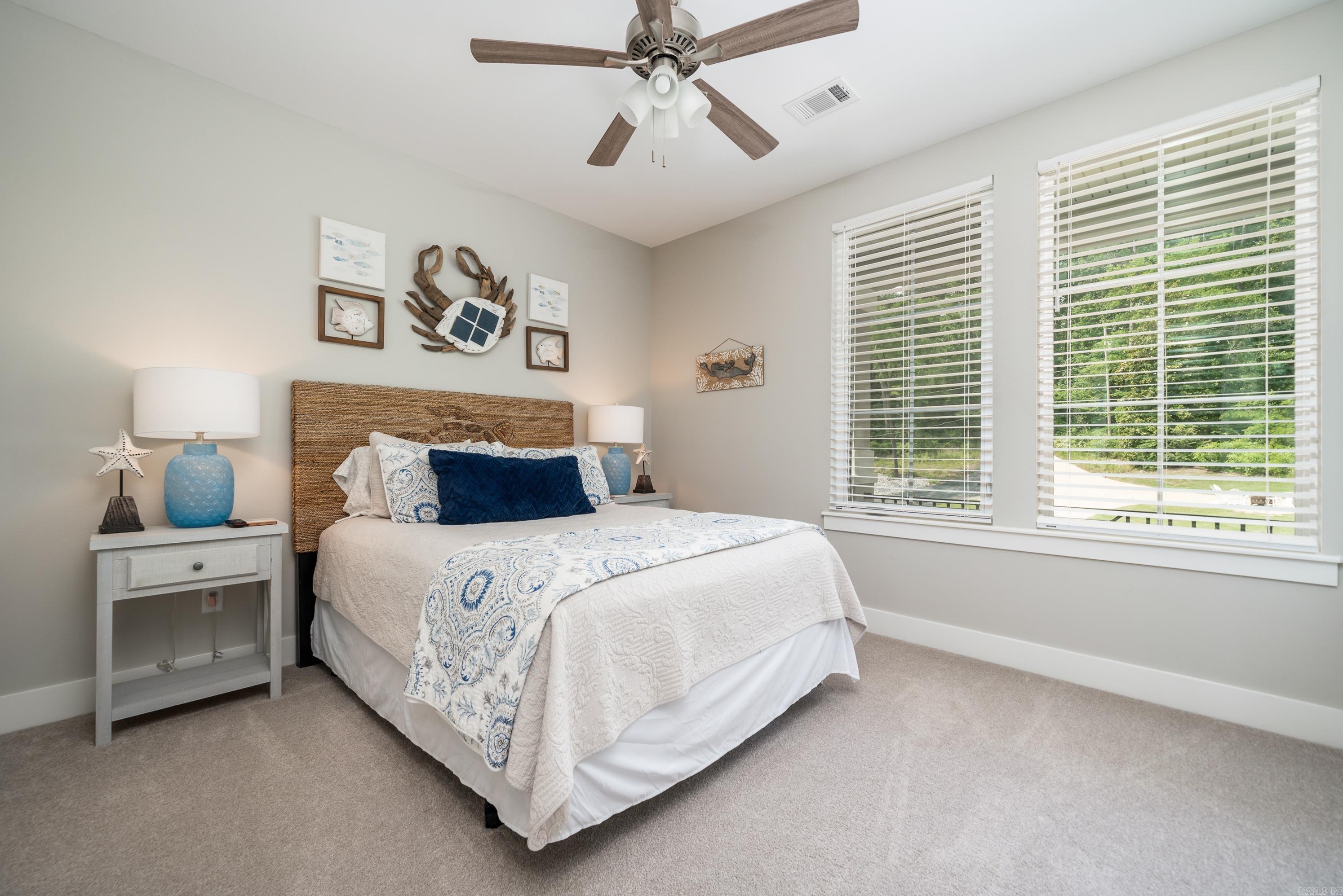 LONG POINT - Residential