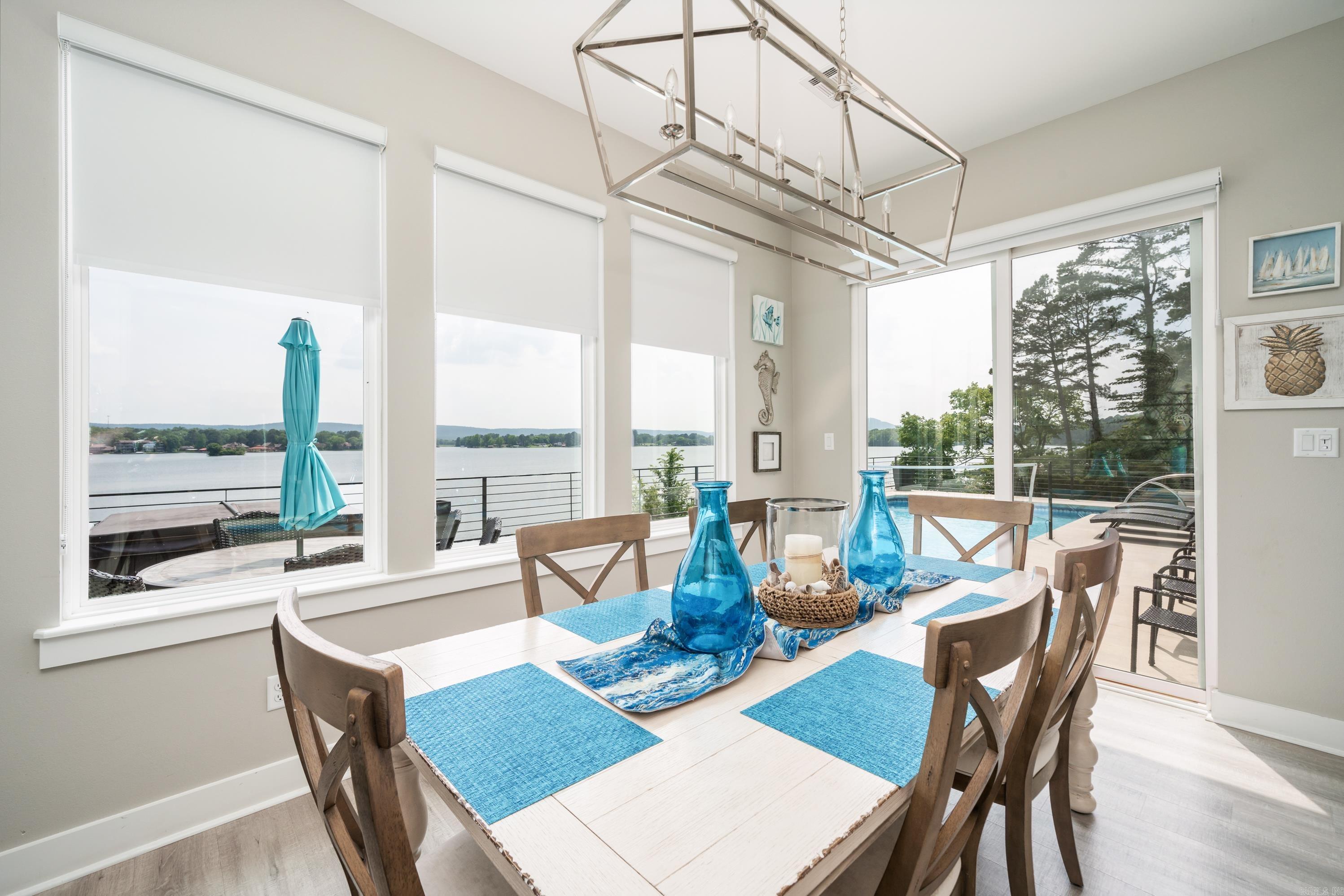 LONG POINT - Residential