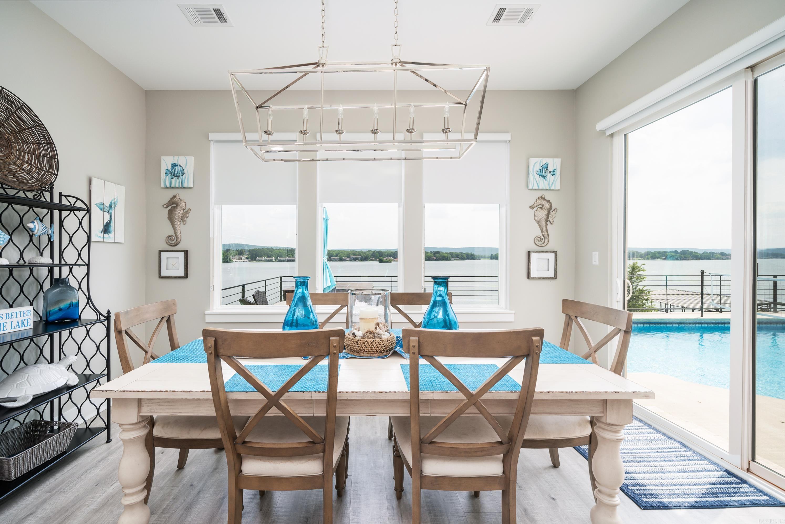 LONG POINT - Residential