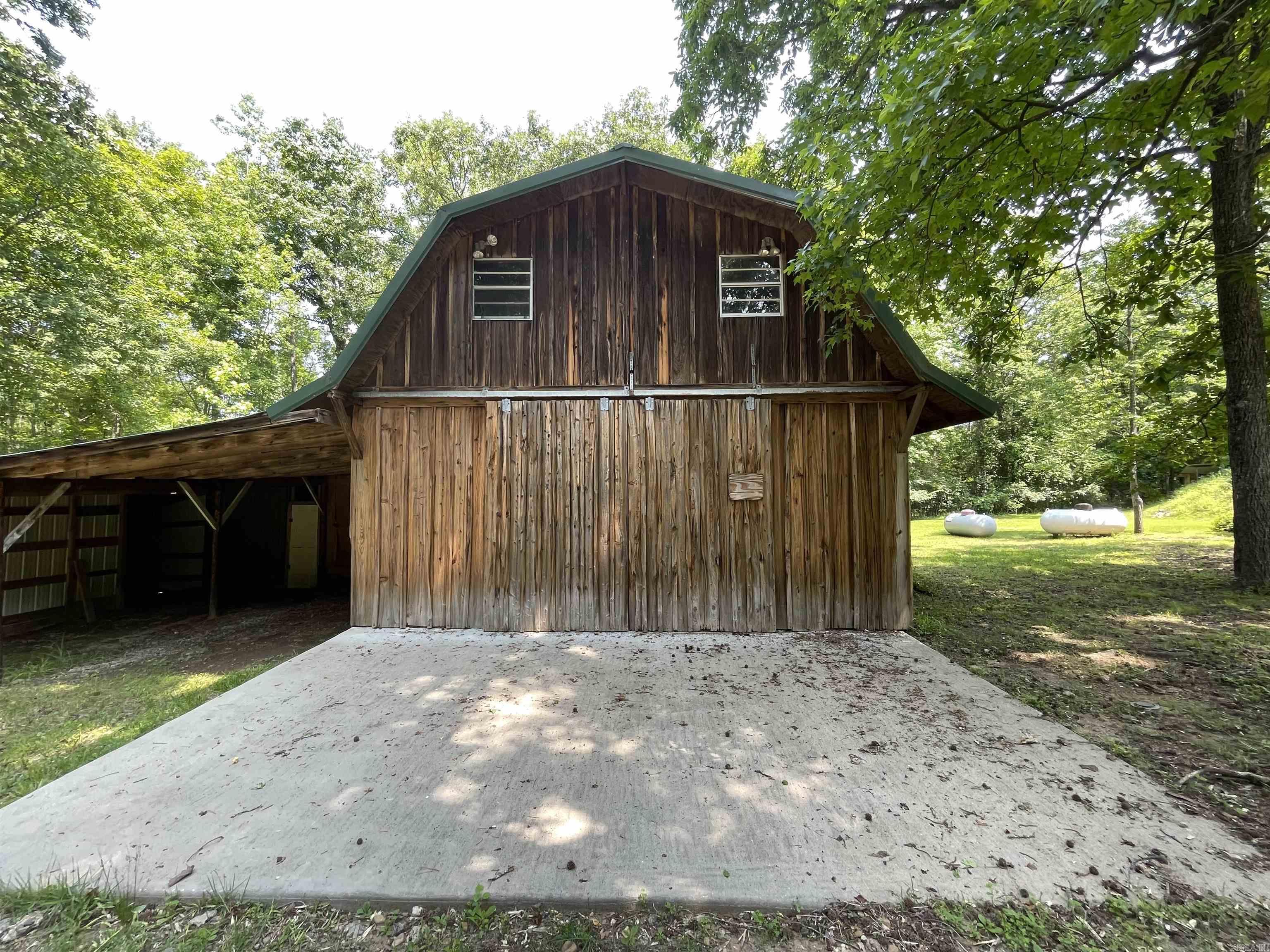 PINEY WOODS ESTATES - Residential