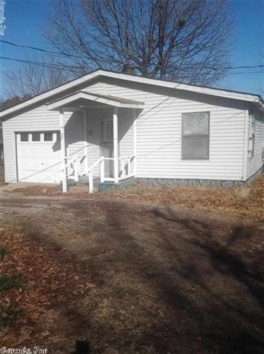 2 houses; one for income or mother-in-law, one for a life of vacation at the lake! 92' of lake front. Dock can be added.