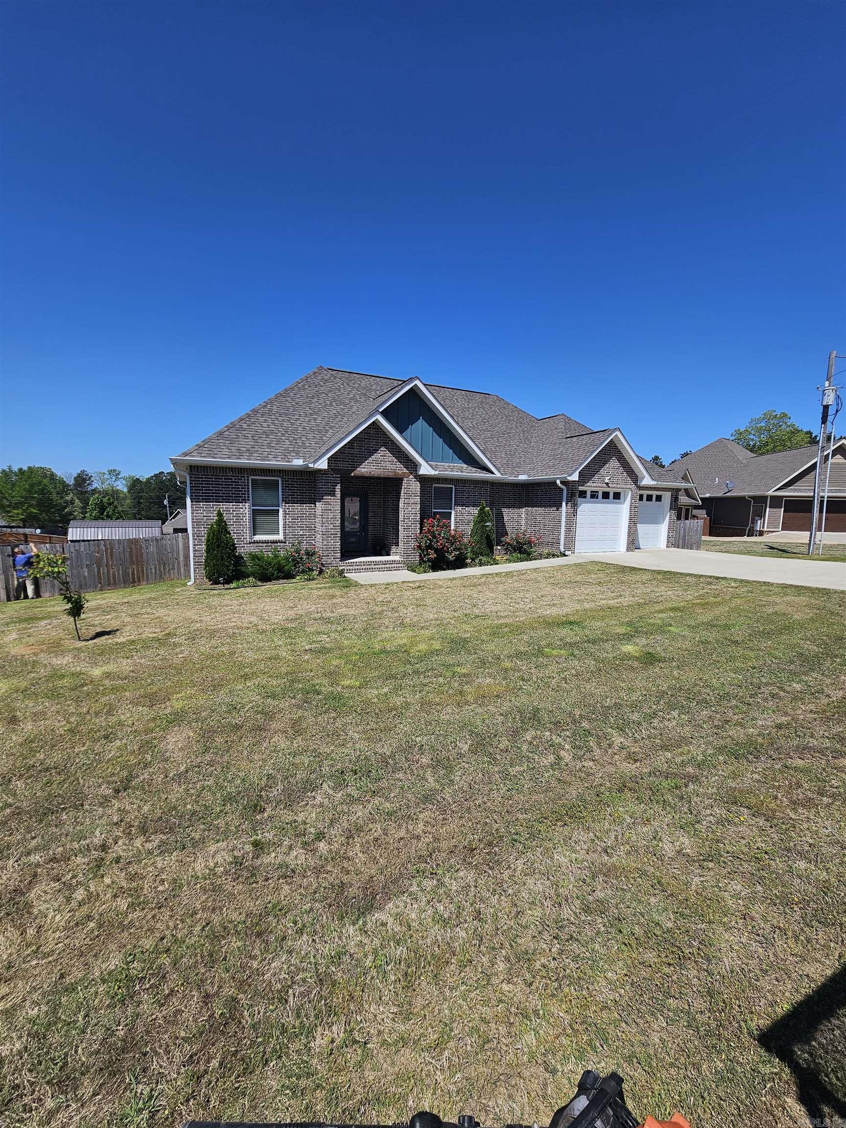 Jacob Creek - Residential Lease