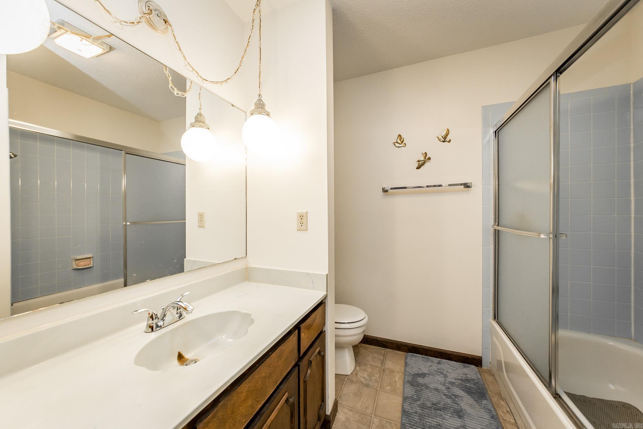 HAMILTON HILLS - Residential