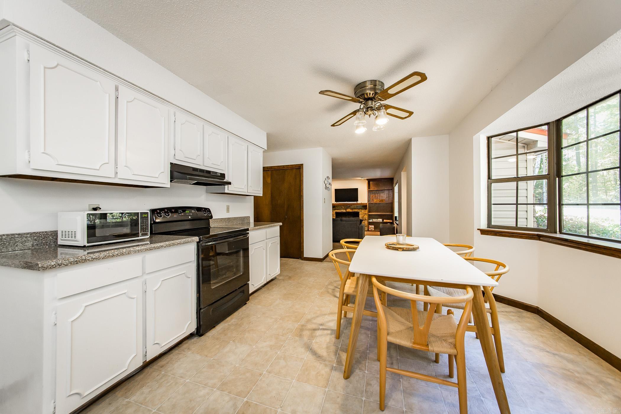 HAMILTON HILLS - Residential