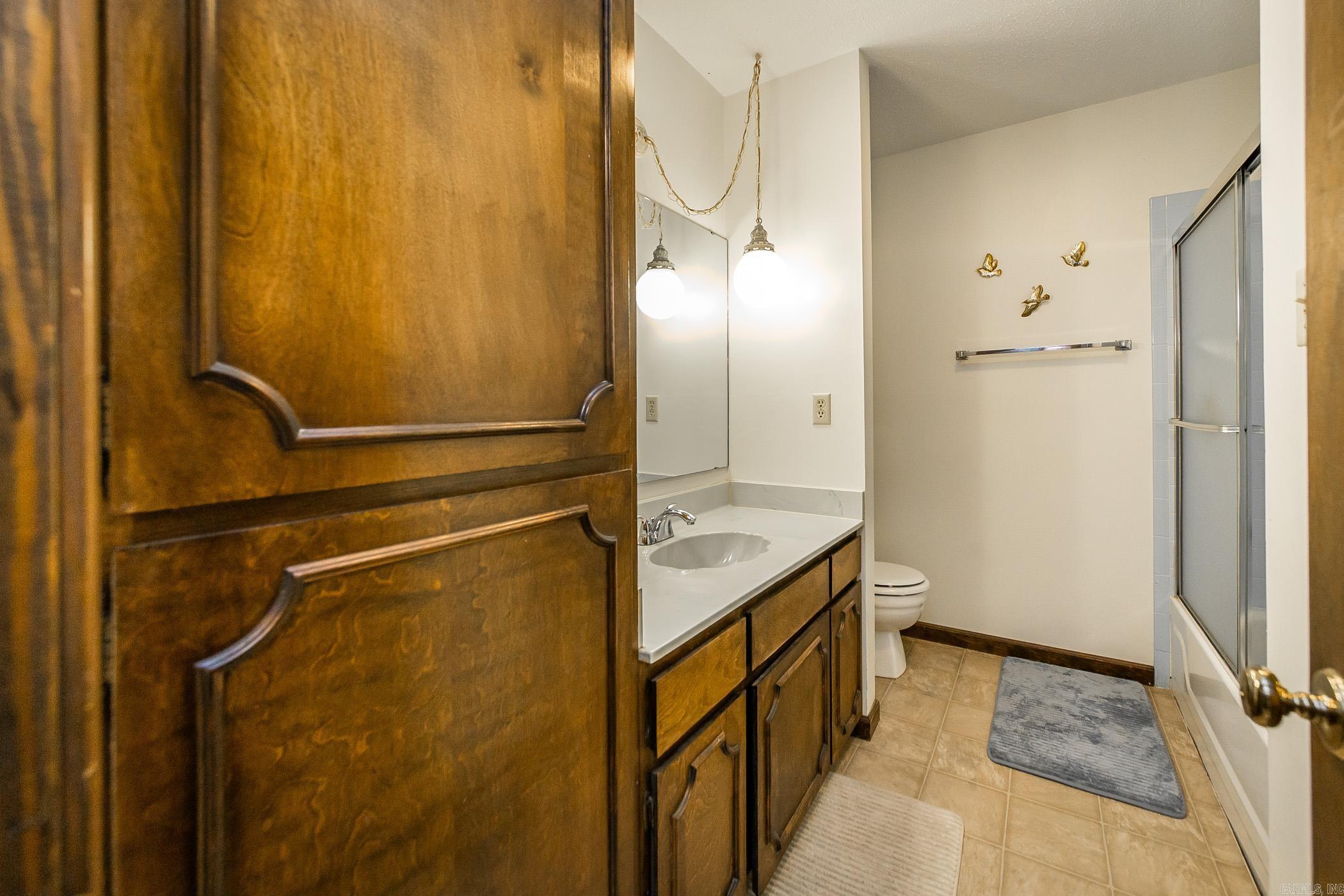 HAMILTON HILLS - Residential