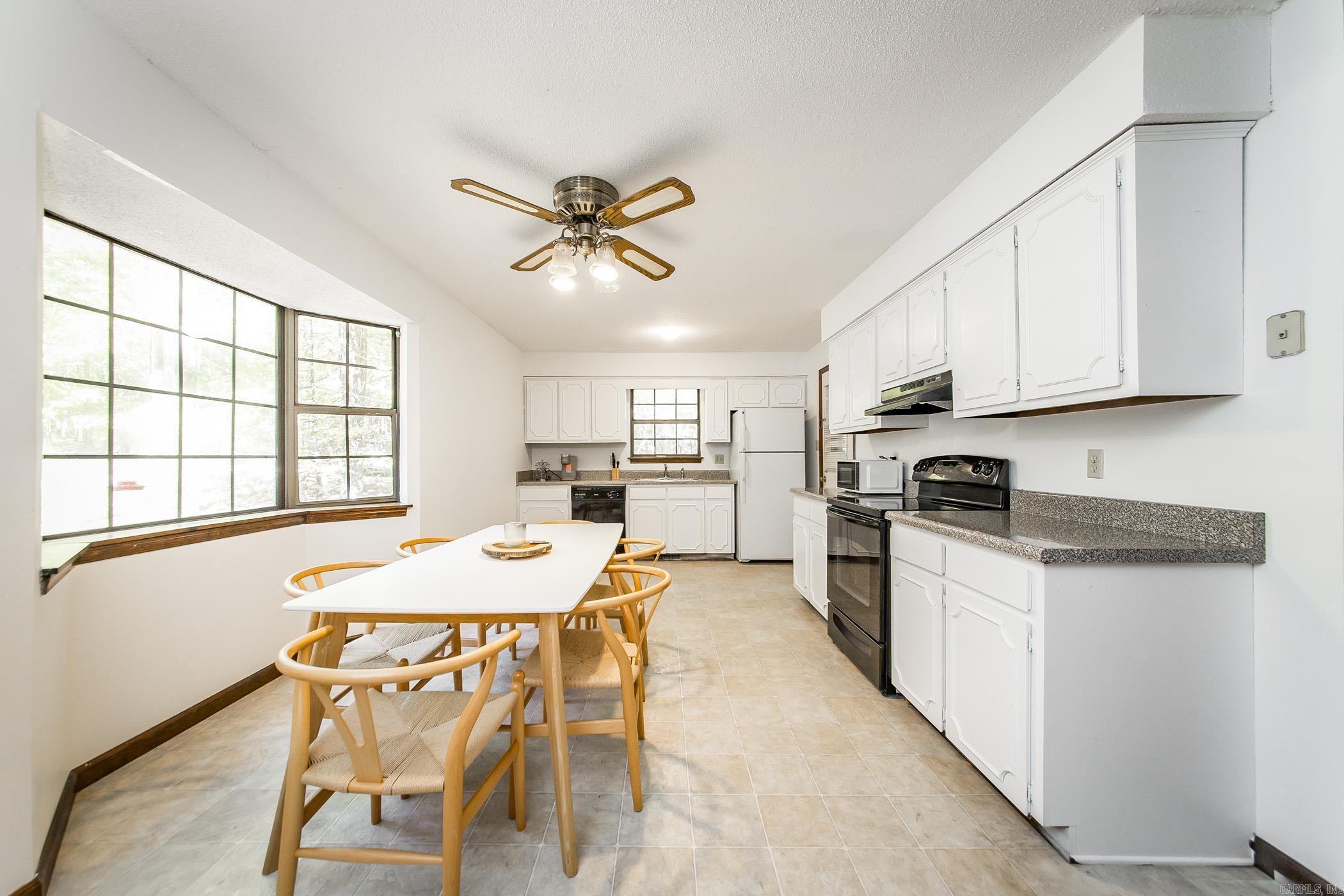 HAMILTON HILLS - Residential