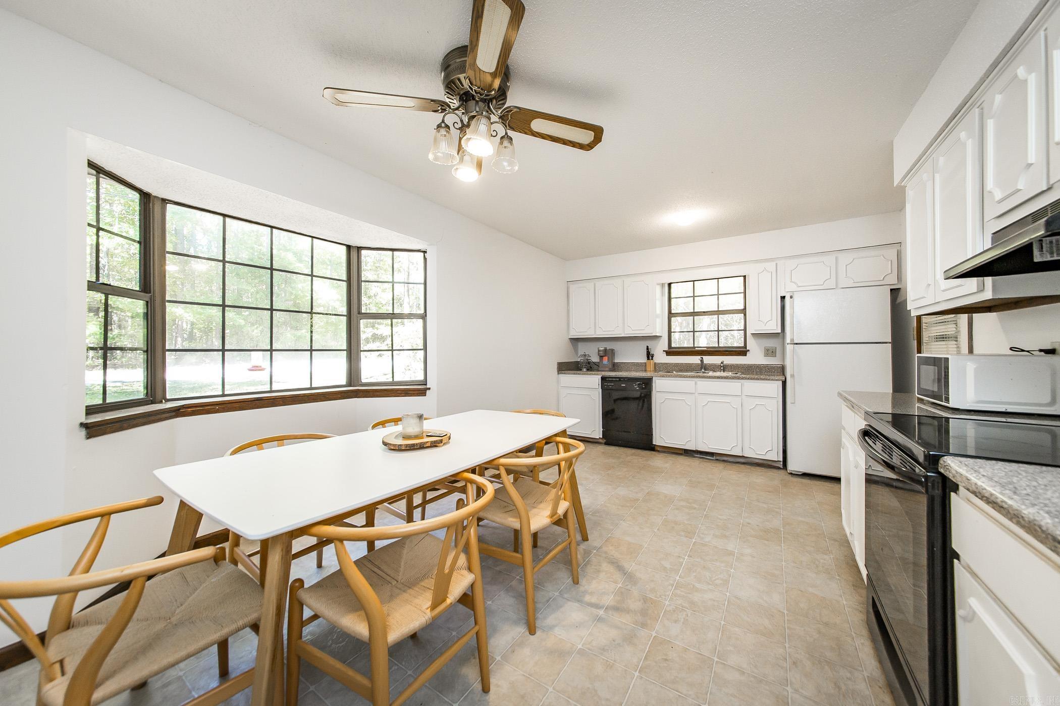 HAMILTON HILLS - Residential