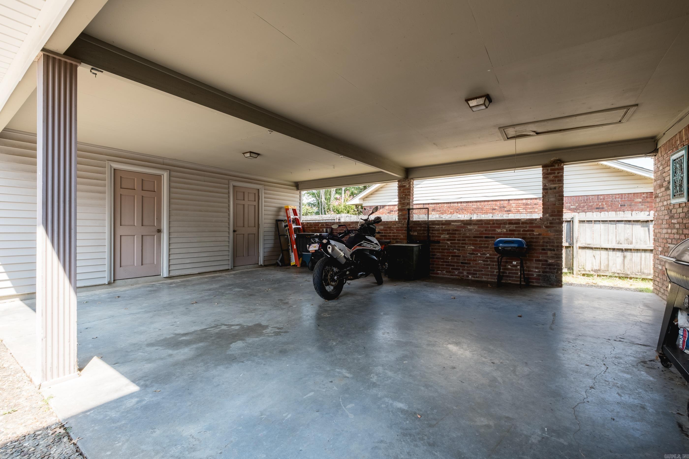 SILVER CREEK - Residential