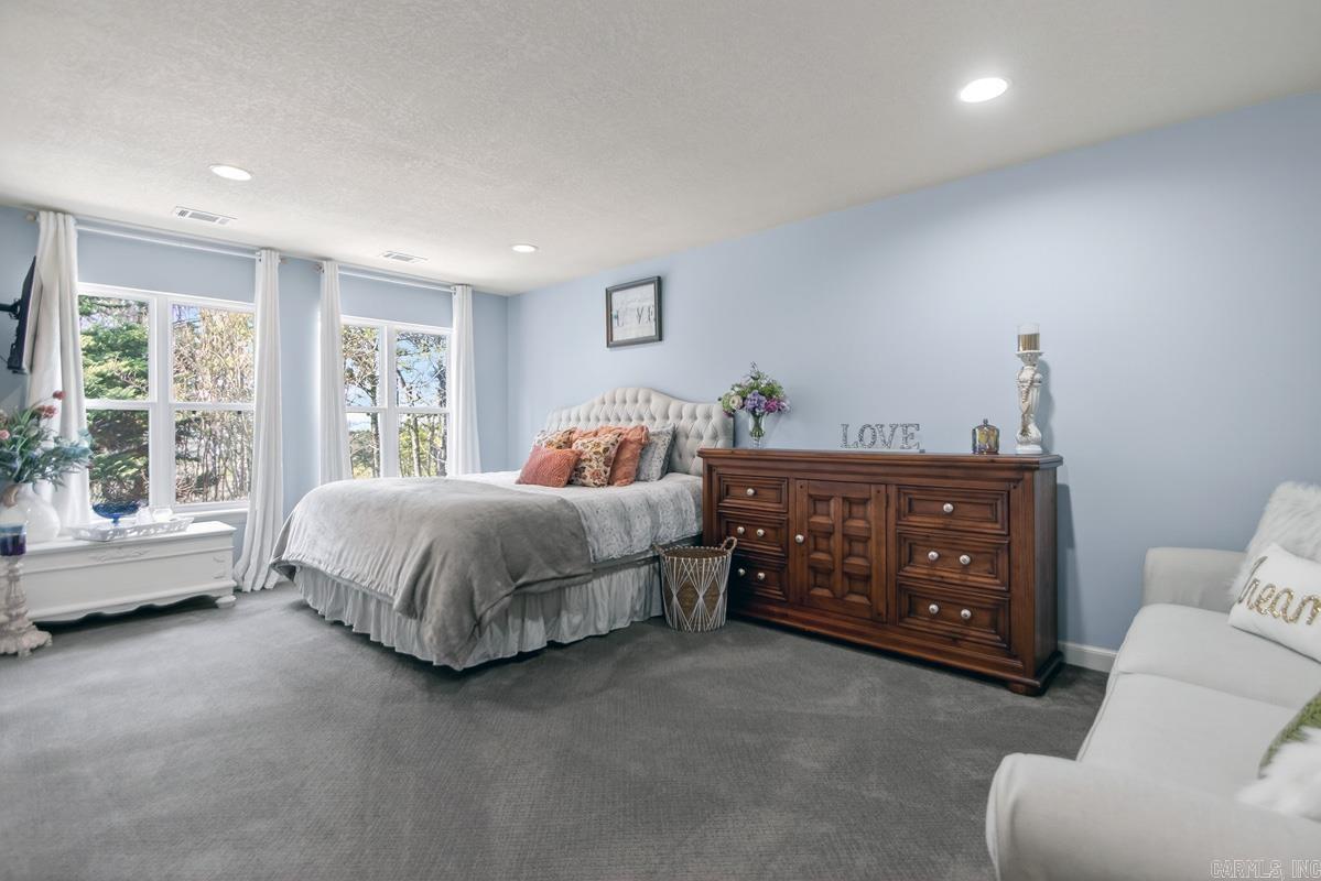 MIGUEL - Residential