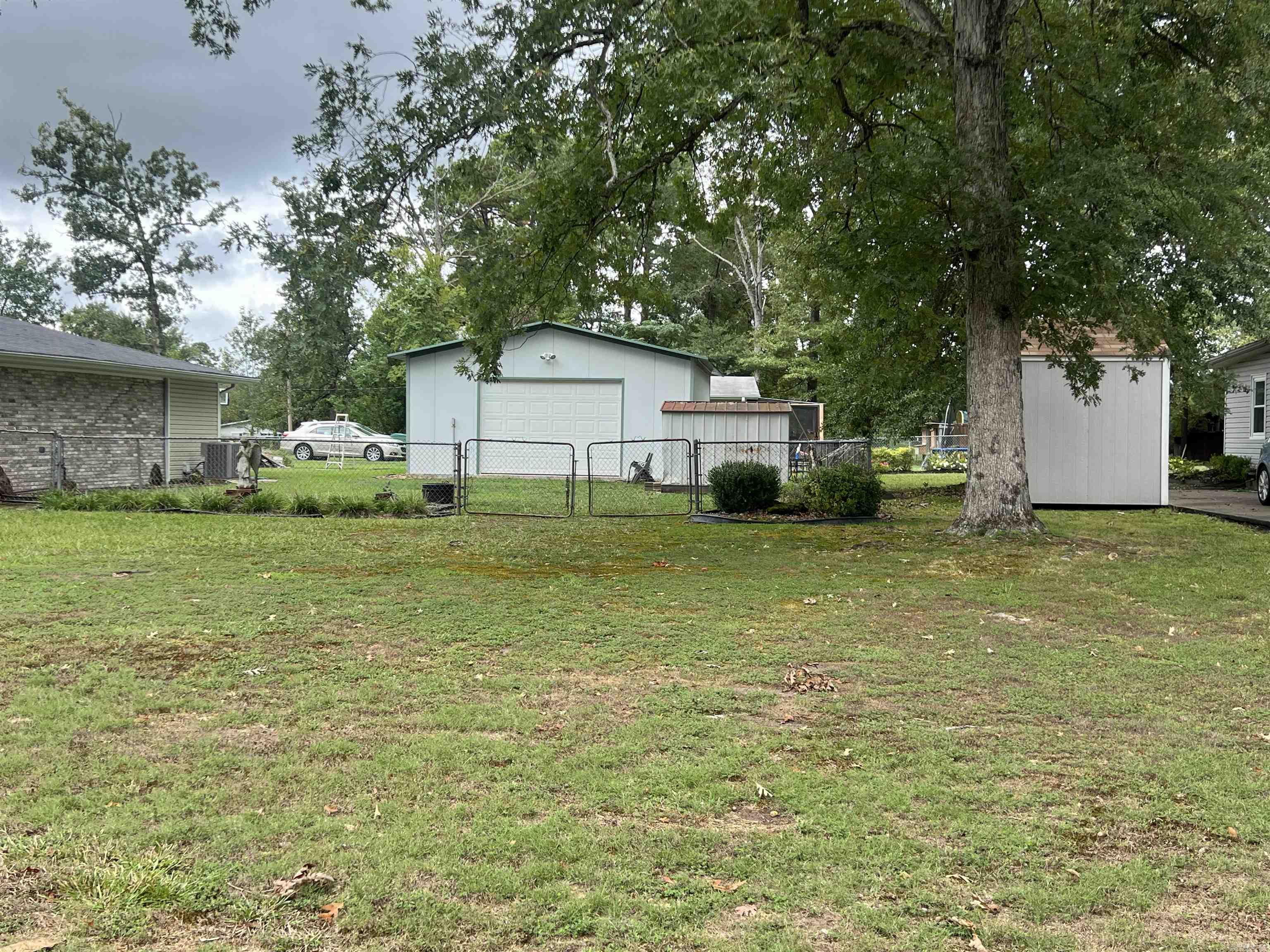 TRUCK GARDEN ADD - Residential