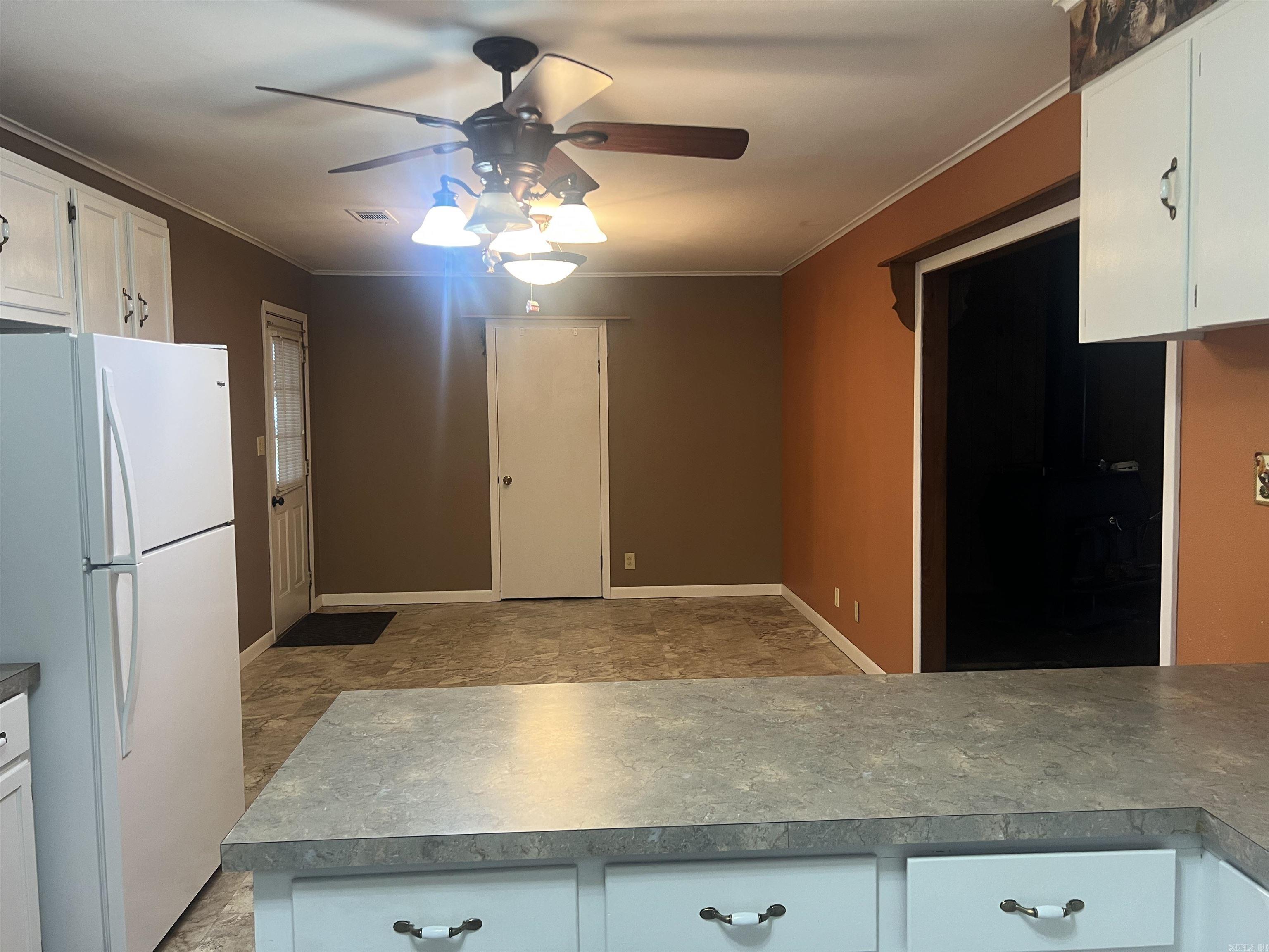 TRUCK GARDEN ADD - Residential