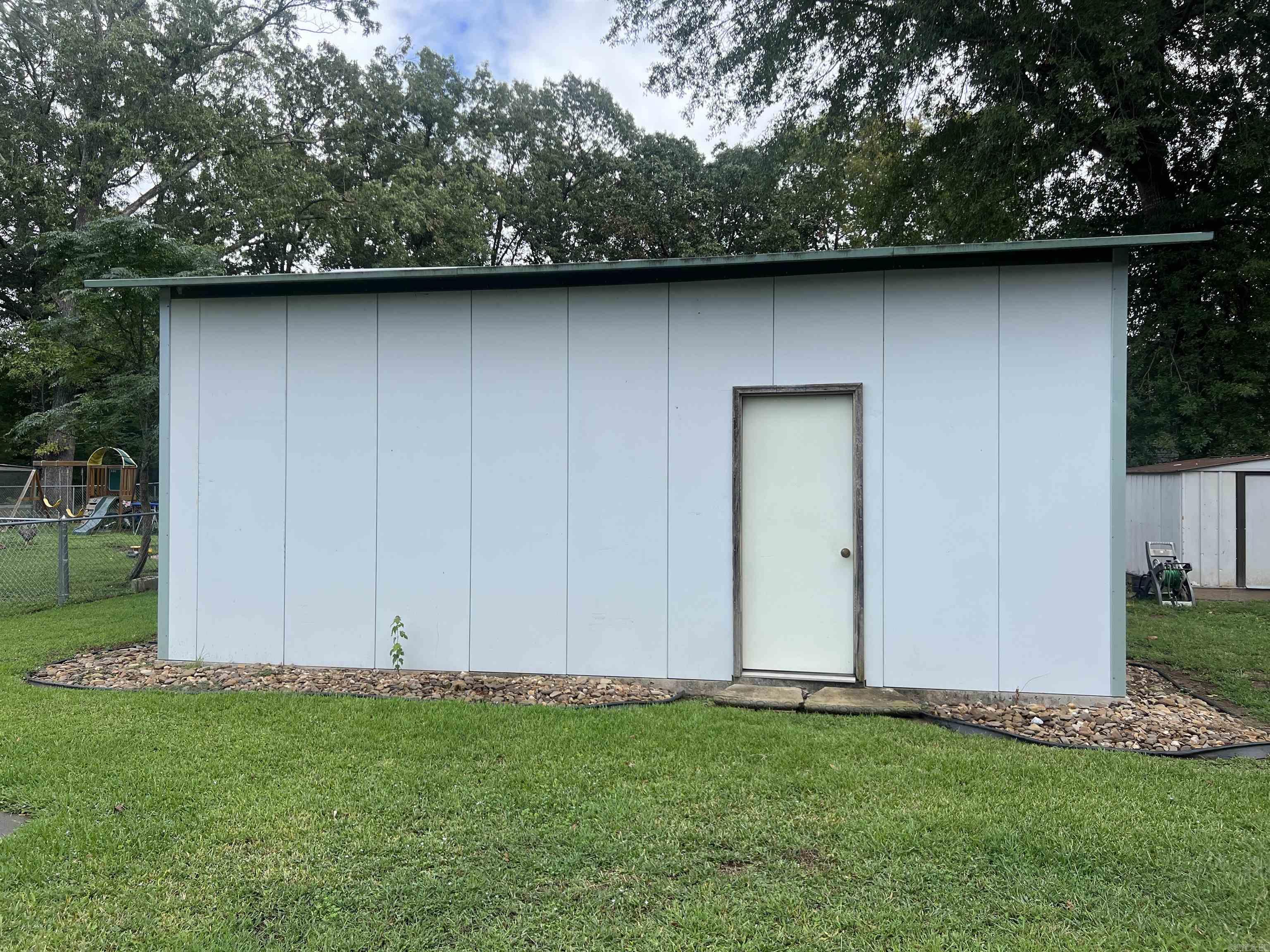 TRUCK GARDEN ADD - Residential