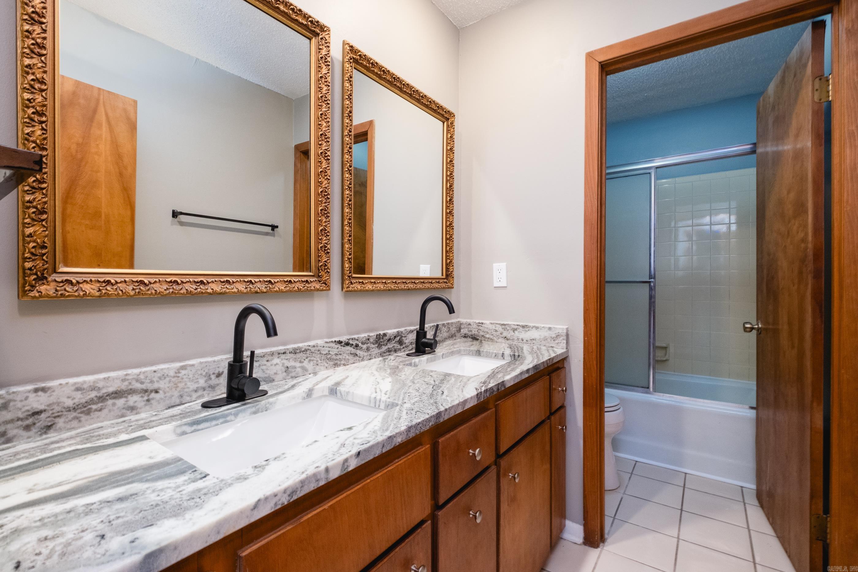 OTTER CREEK COMMUNITY - Residential