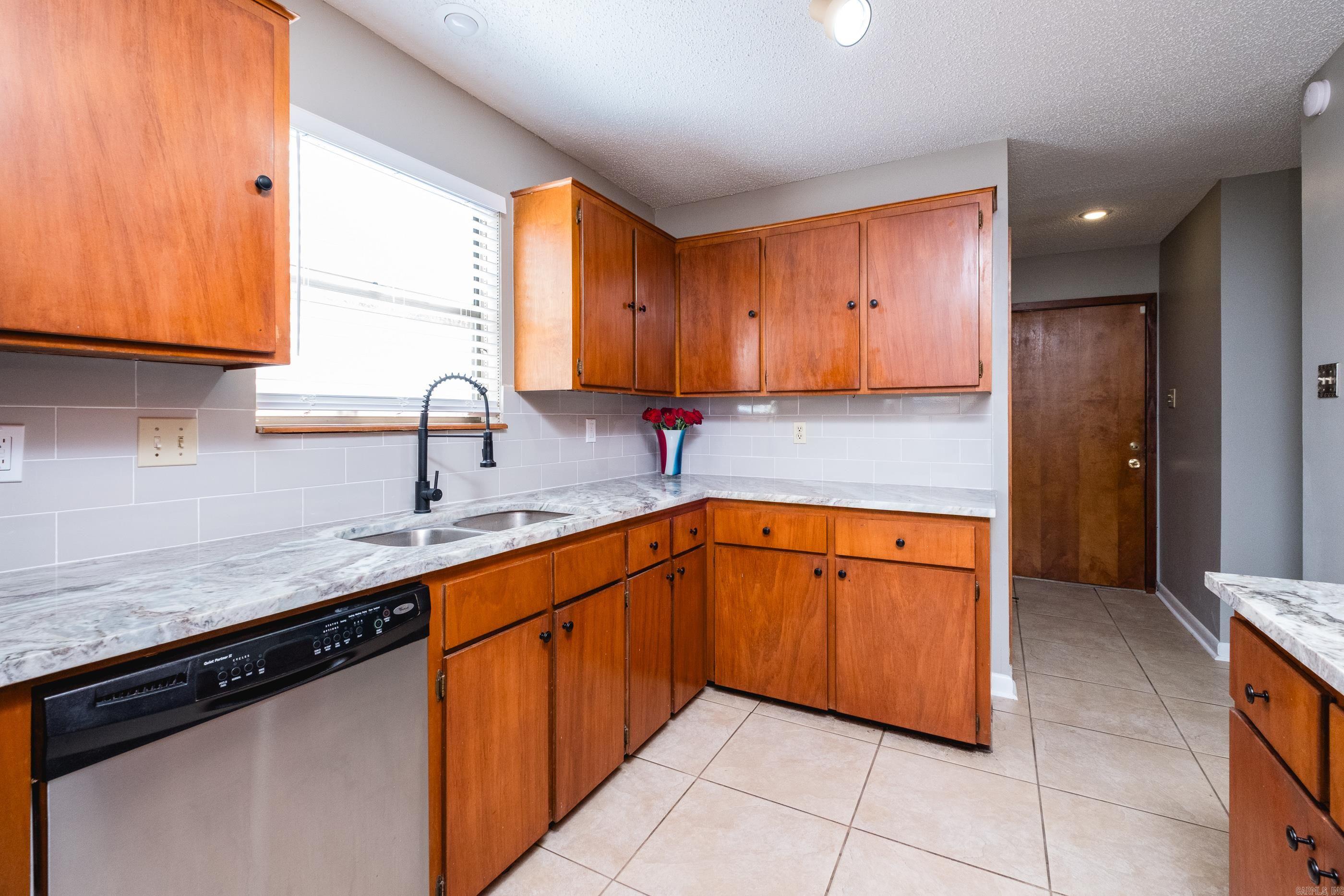 OTTER CREEK COMMUNITY - Residential