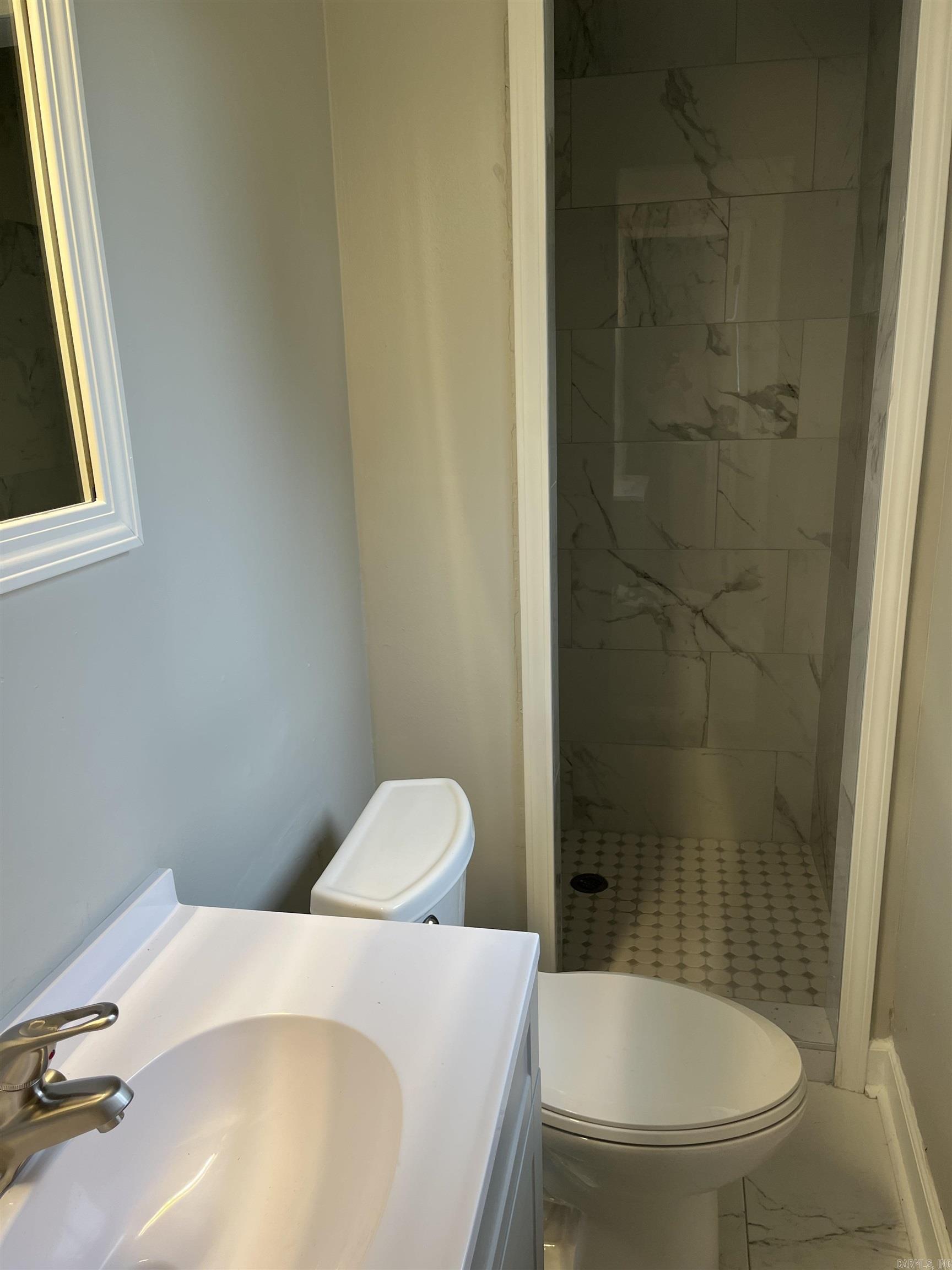 CIRCLE LAKE - Residential