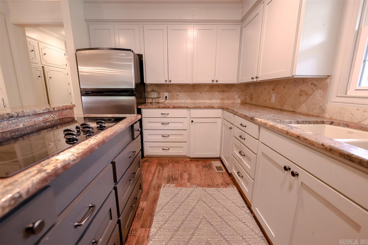 Thompson Heights - Residential