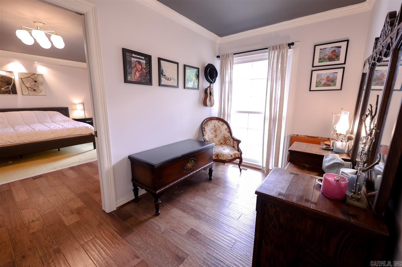 Thompson Heights - Residential