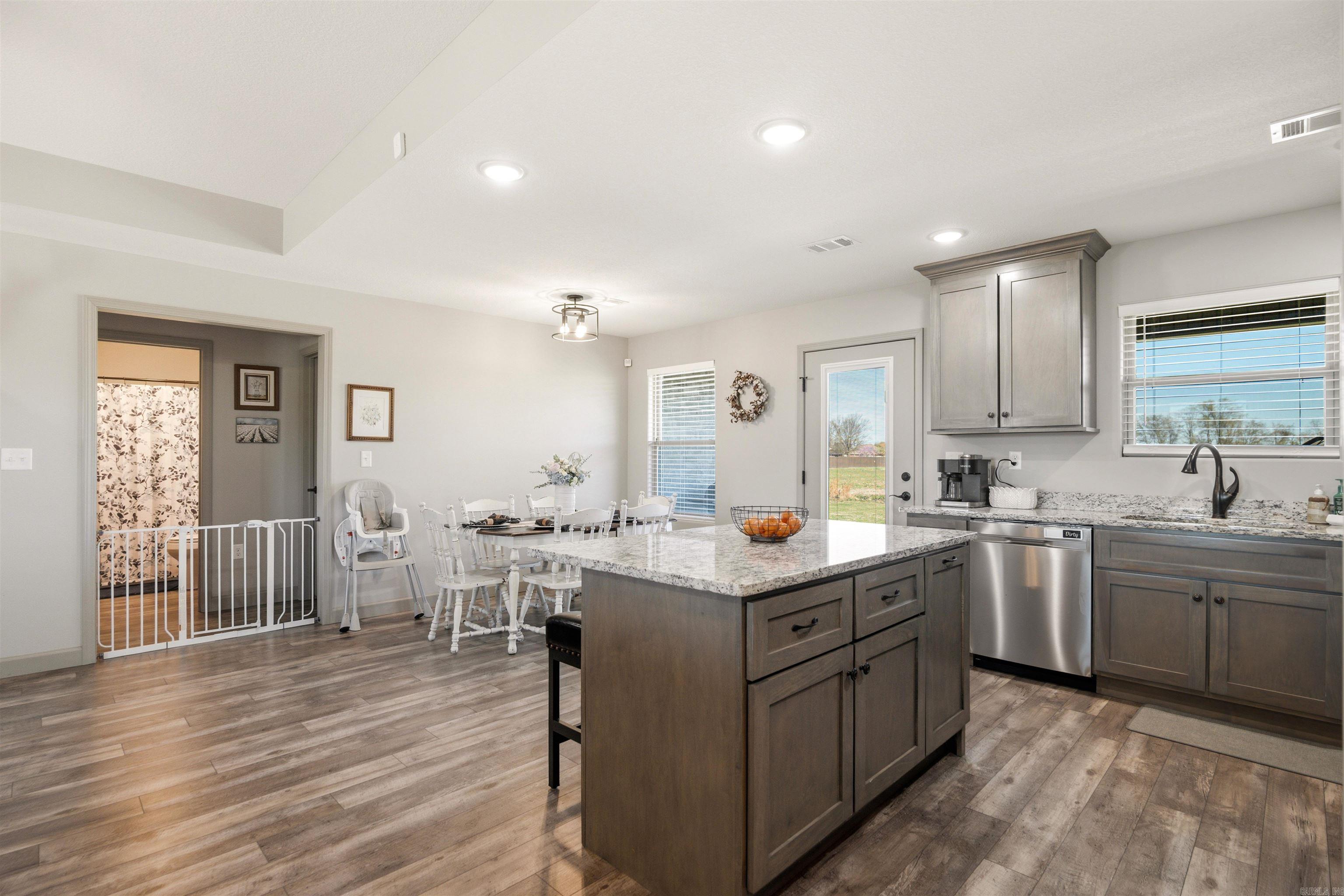 STELLA ESTATES - Residential