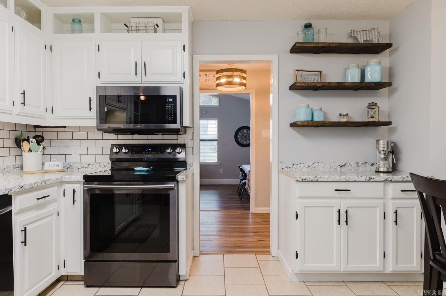 BRIAR SPRINGS - Residential