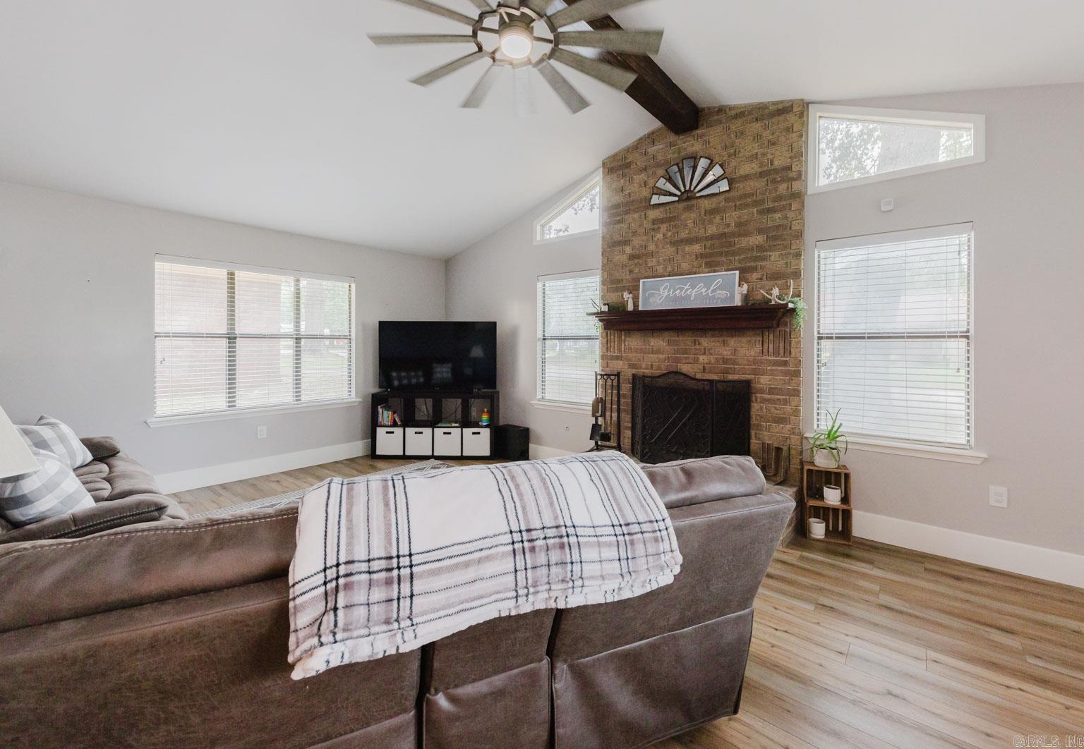 BRIAR SPRINGS - Residential