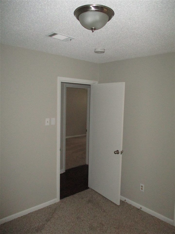 Elkhart - Residential Lease