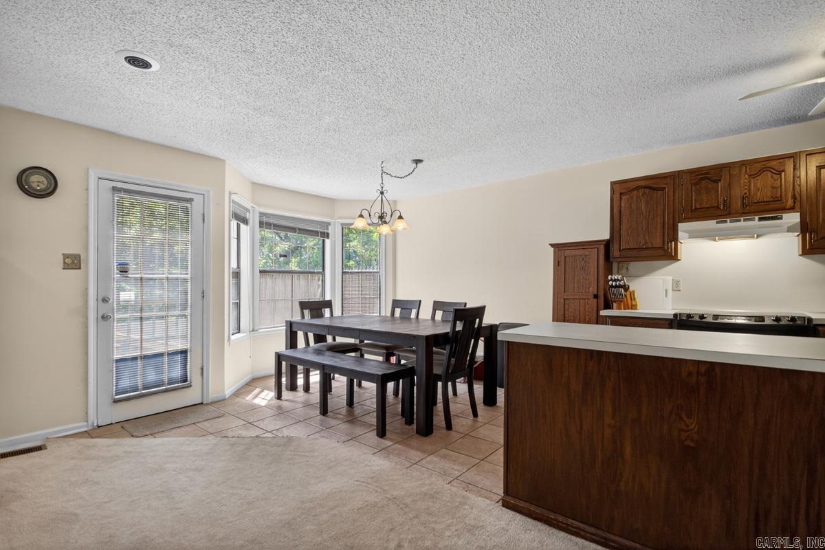 WOODLAND HILLS TO LR - Residential