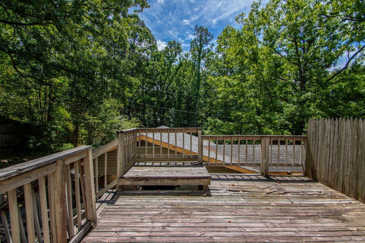 WOODLAND HILLS TO LR - Residential
