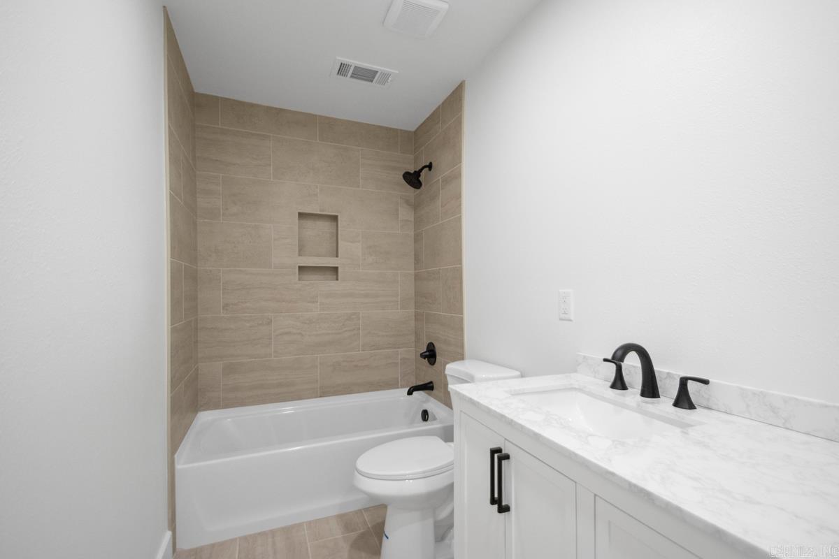 SARATOGA PARK ADD - Residential