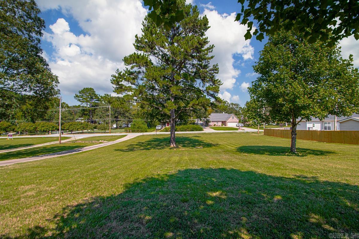 SARATOGA PARK ADD - Residential