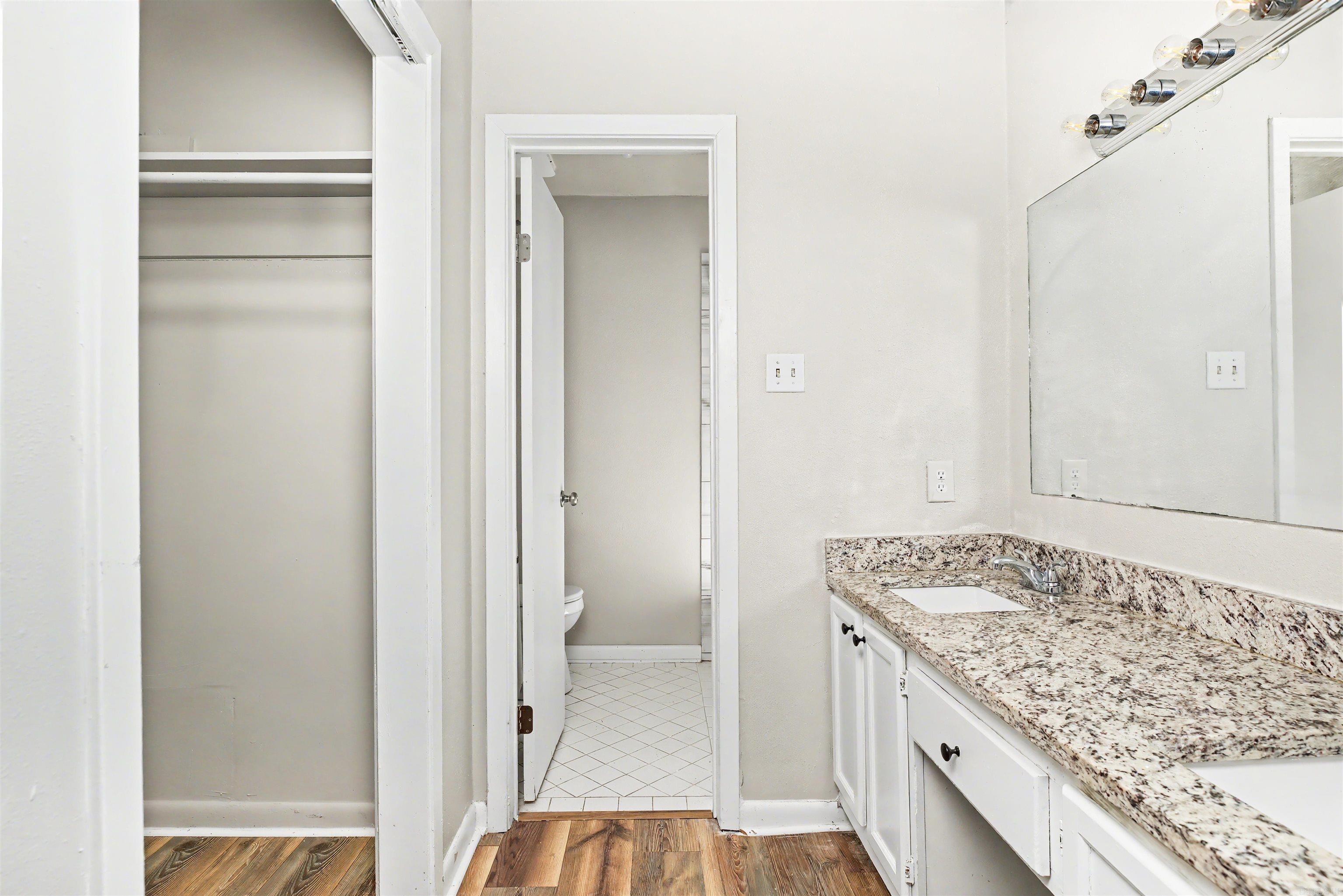 TOWN & COUNTRY ADD - Residential