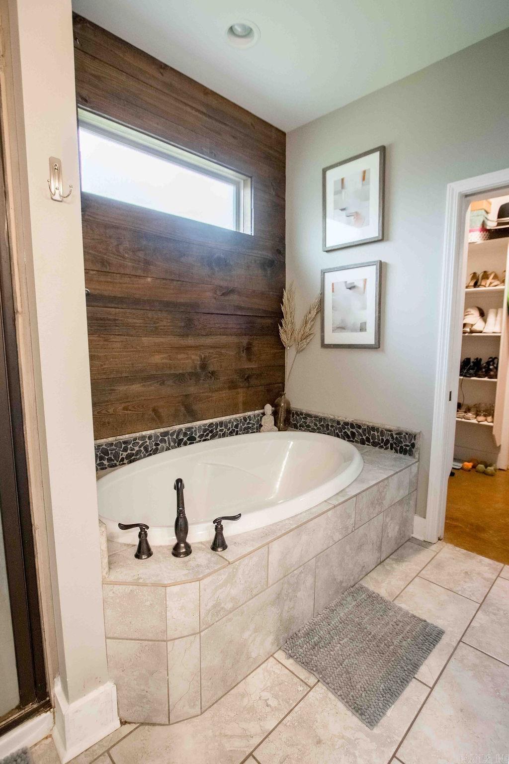 Crestwood Estates III - Residential