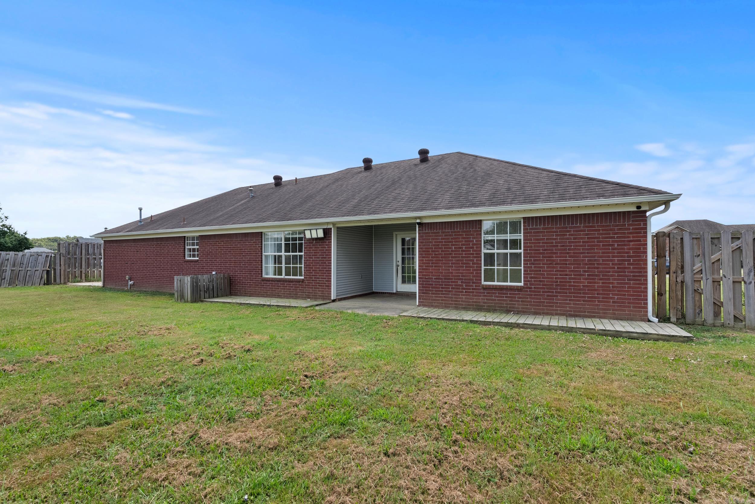 DOVE CREEK - Residential