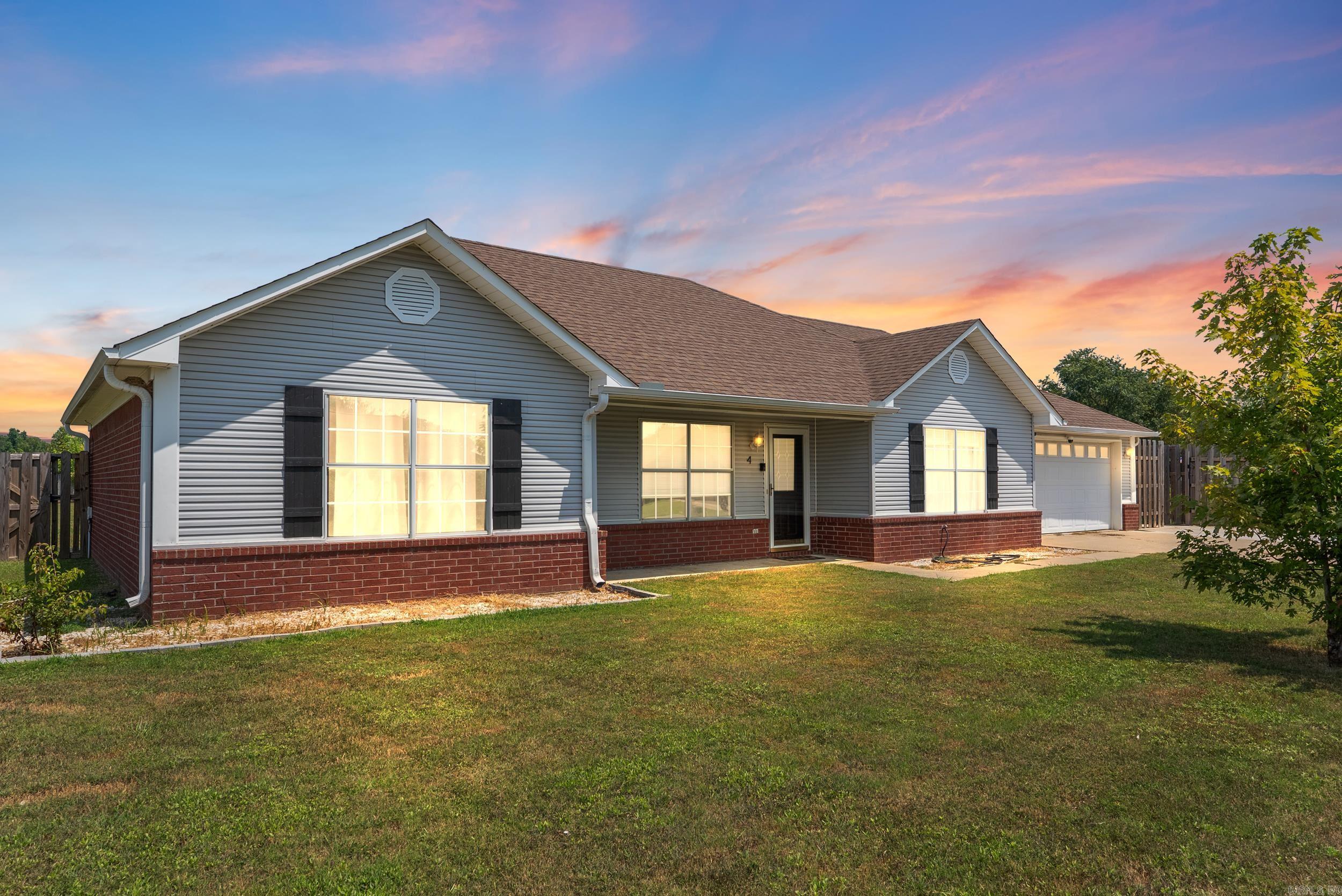 DOVE CREEK - Residential