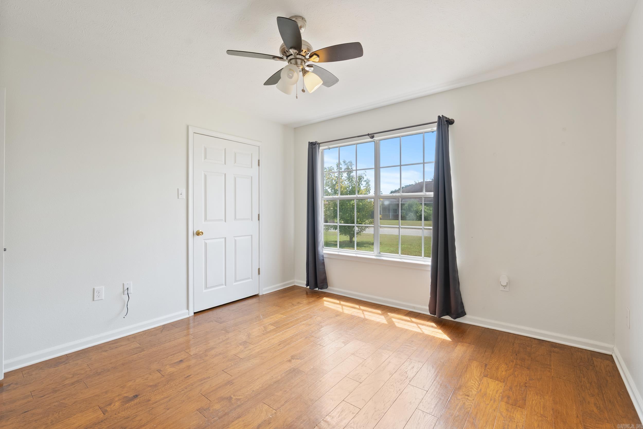 DOVE CREEK - Residential