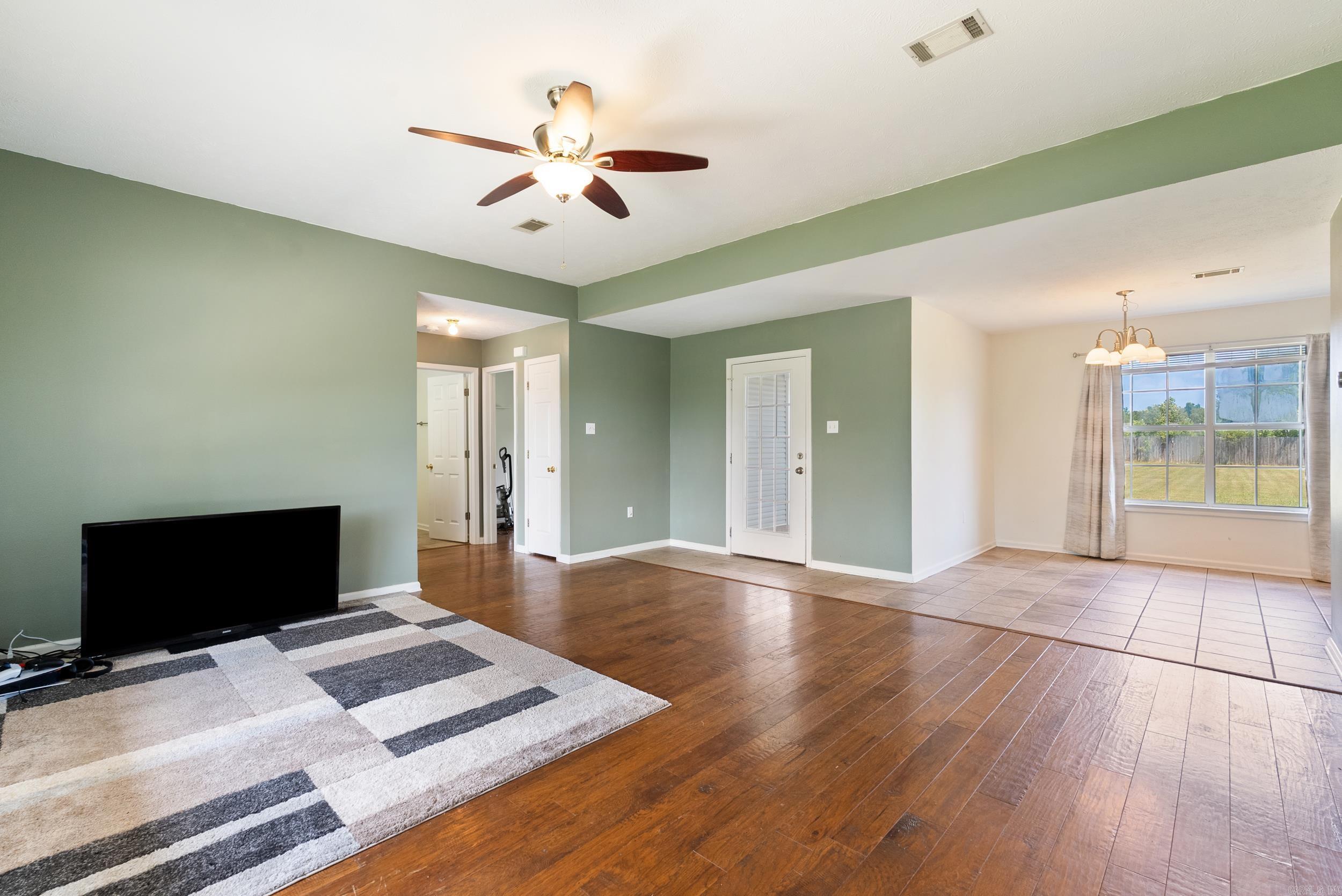 DOVE CREEK - Residential