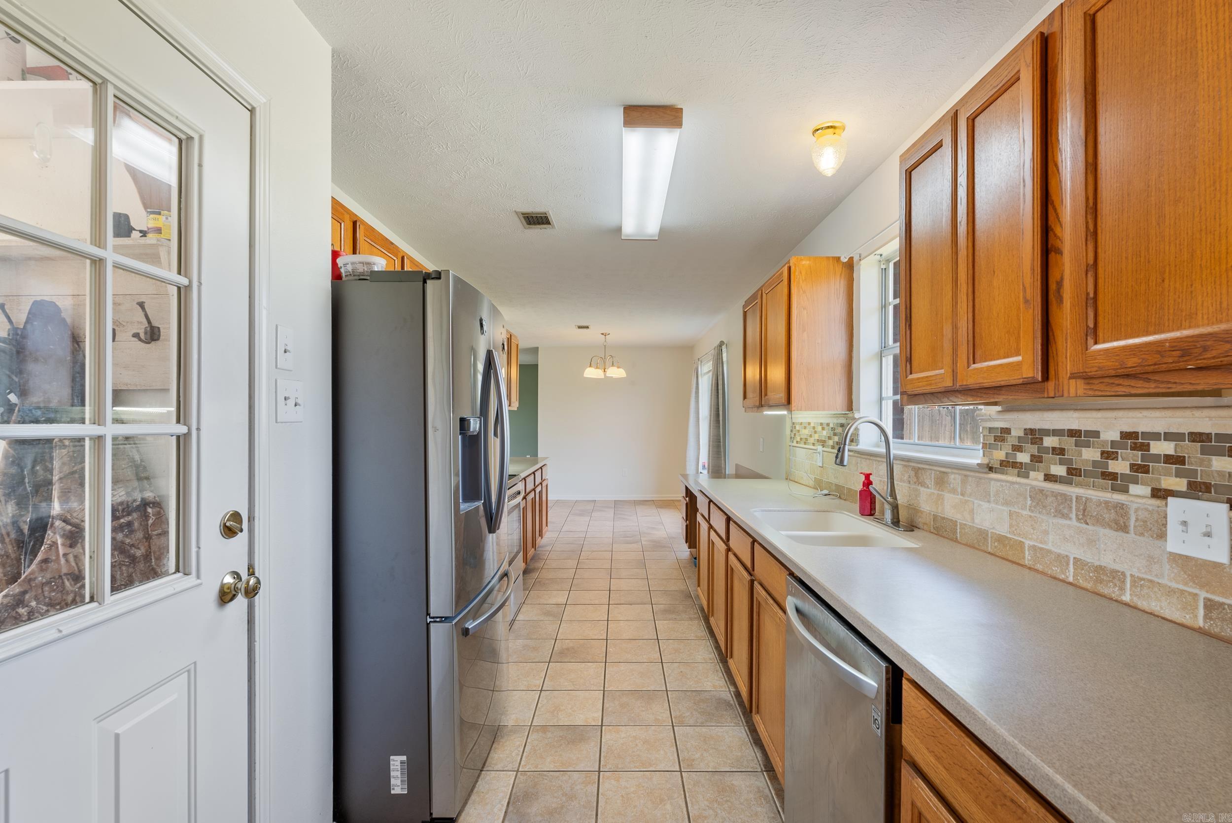 DOVE CREEK - Residential