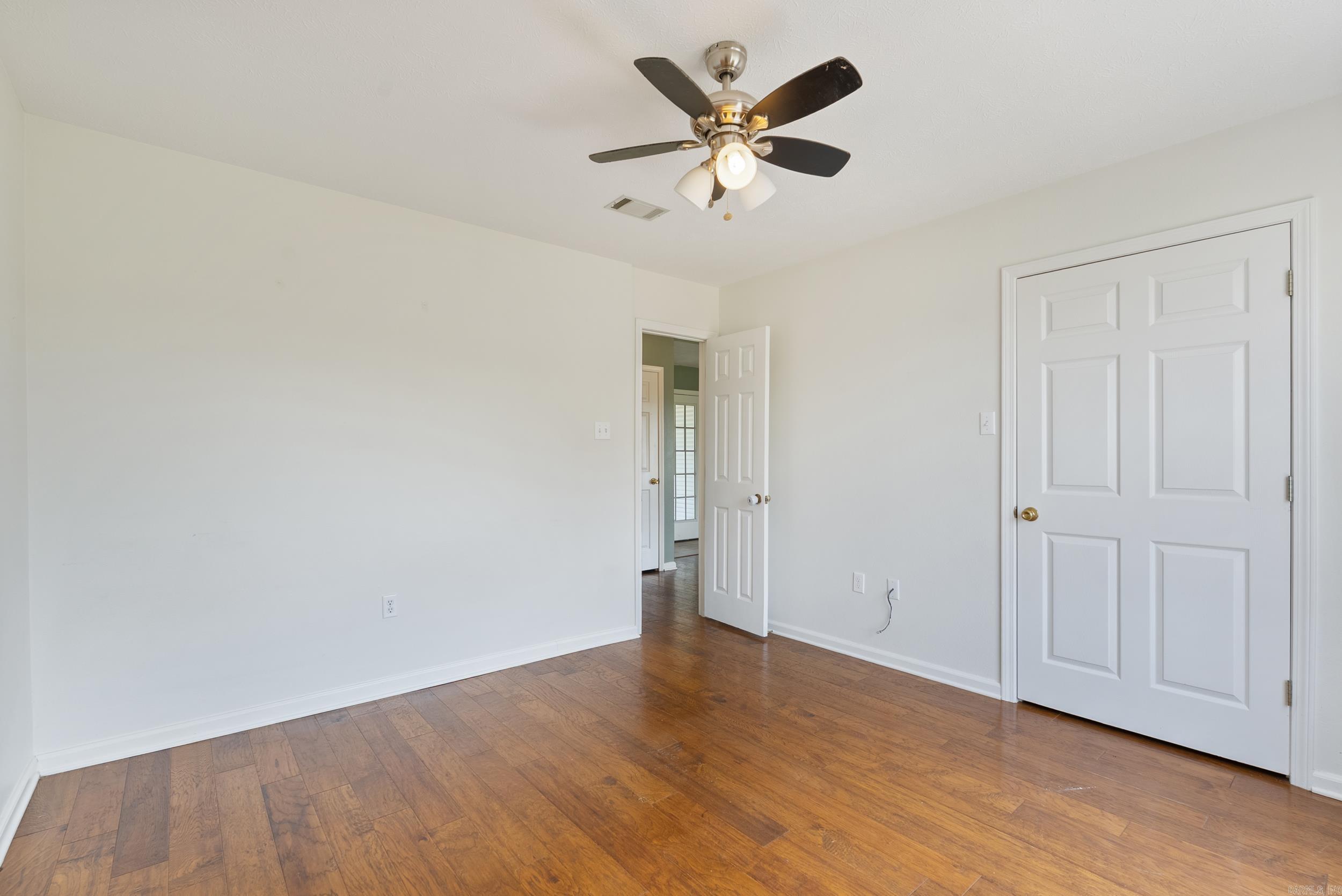 DOVE CREEK - Residential