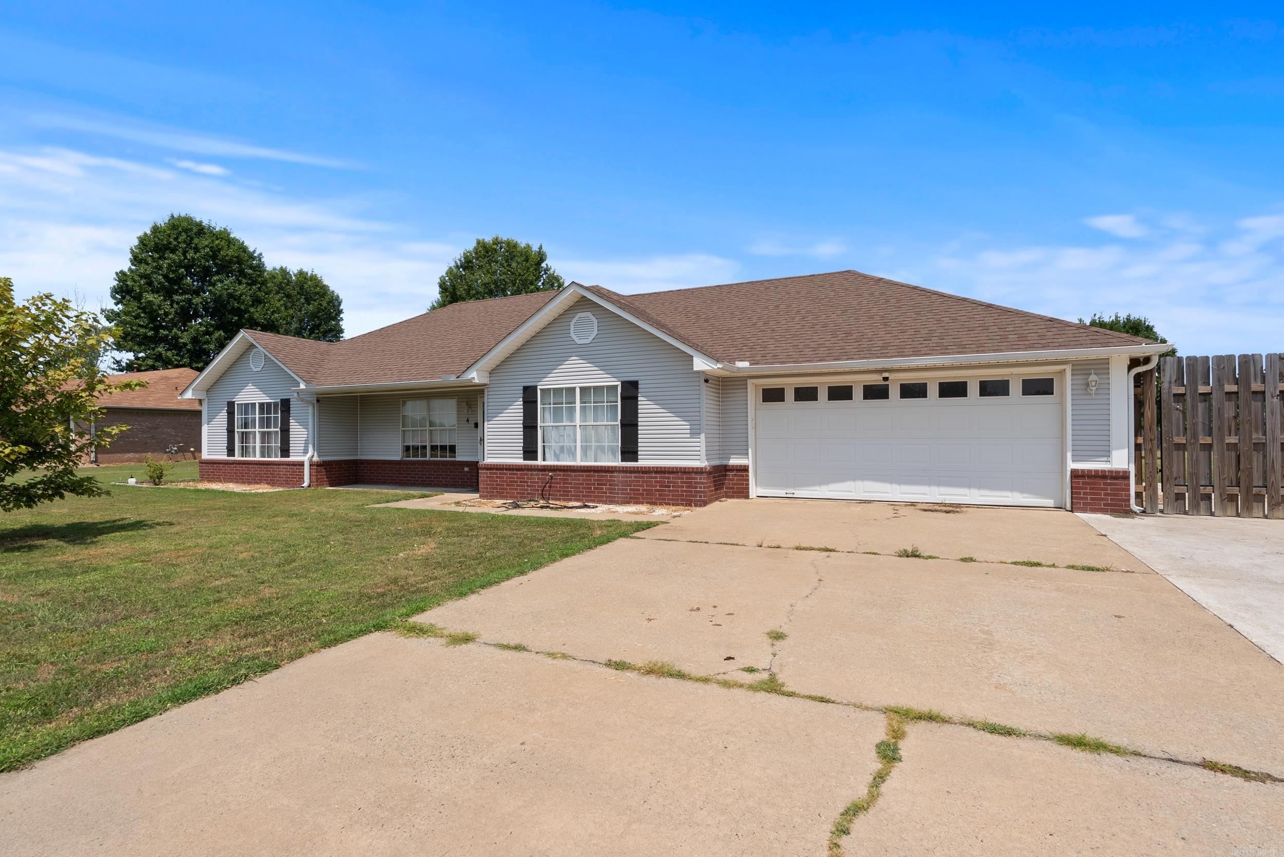 DOVE CREEK - Residential