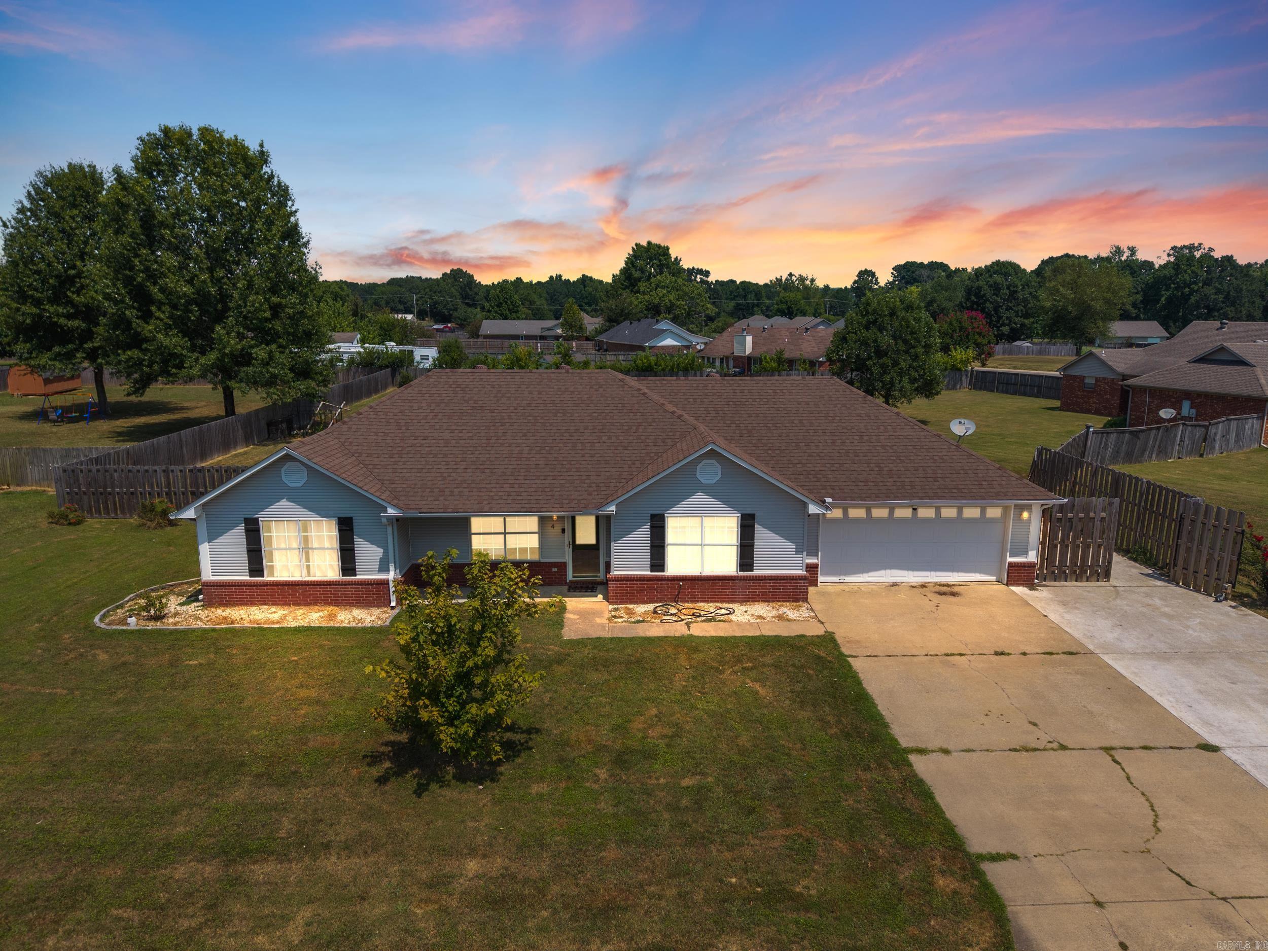 DOVE CREEK - Residential