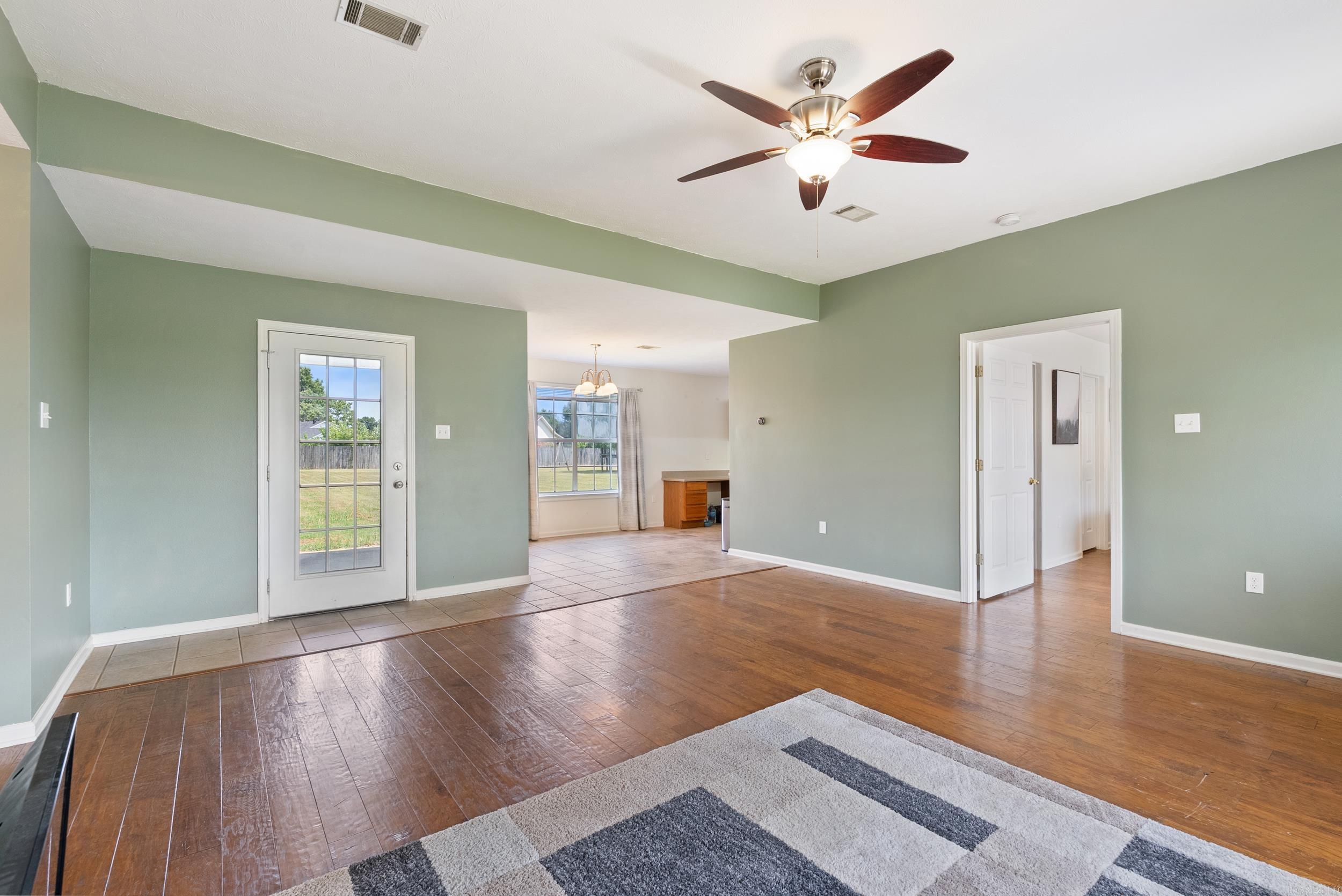 DOVE CREEK - Residential