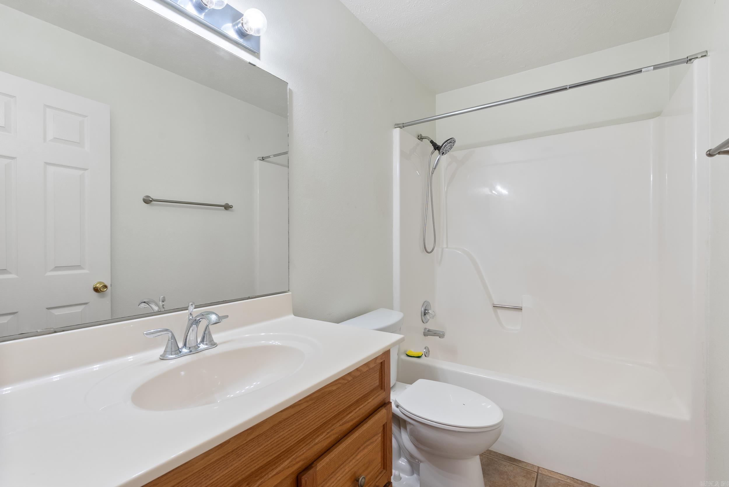 DOVE CREEK - Residential
