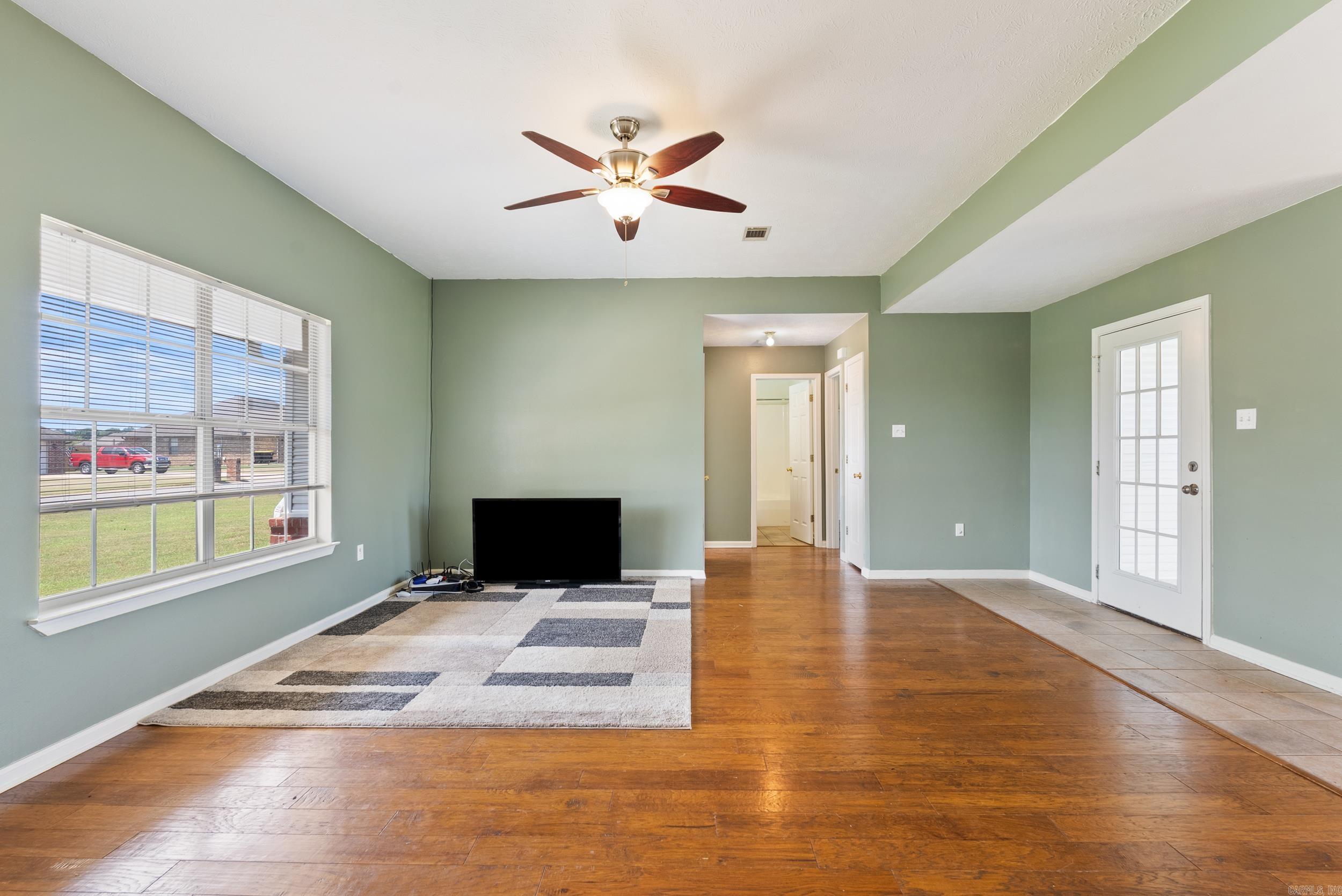 DOVE CREEK - Residential