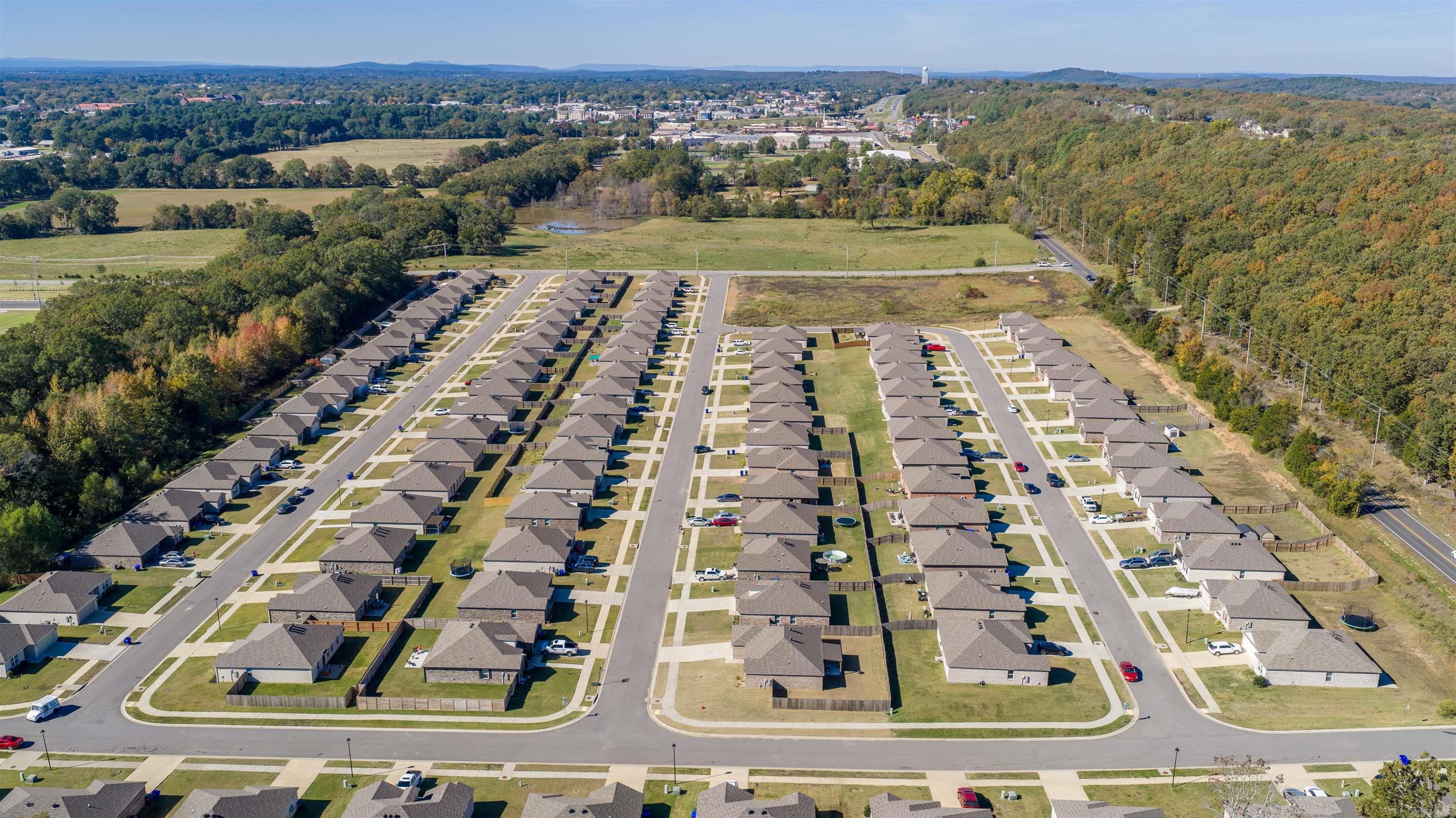 MUSEUM MEADOWS - Residential
