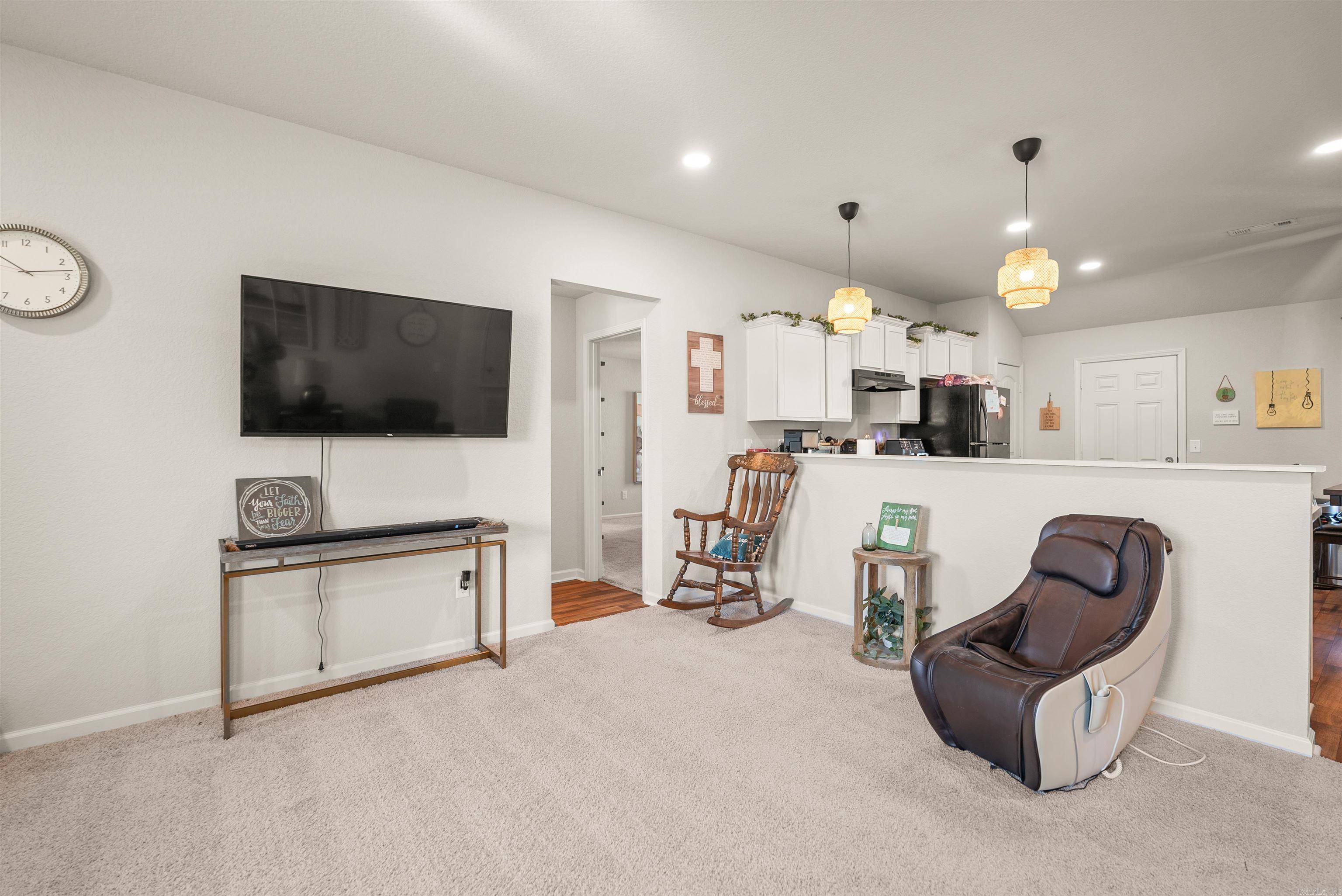 MUSEUM MEADOWS - Residential