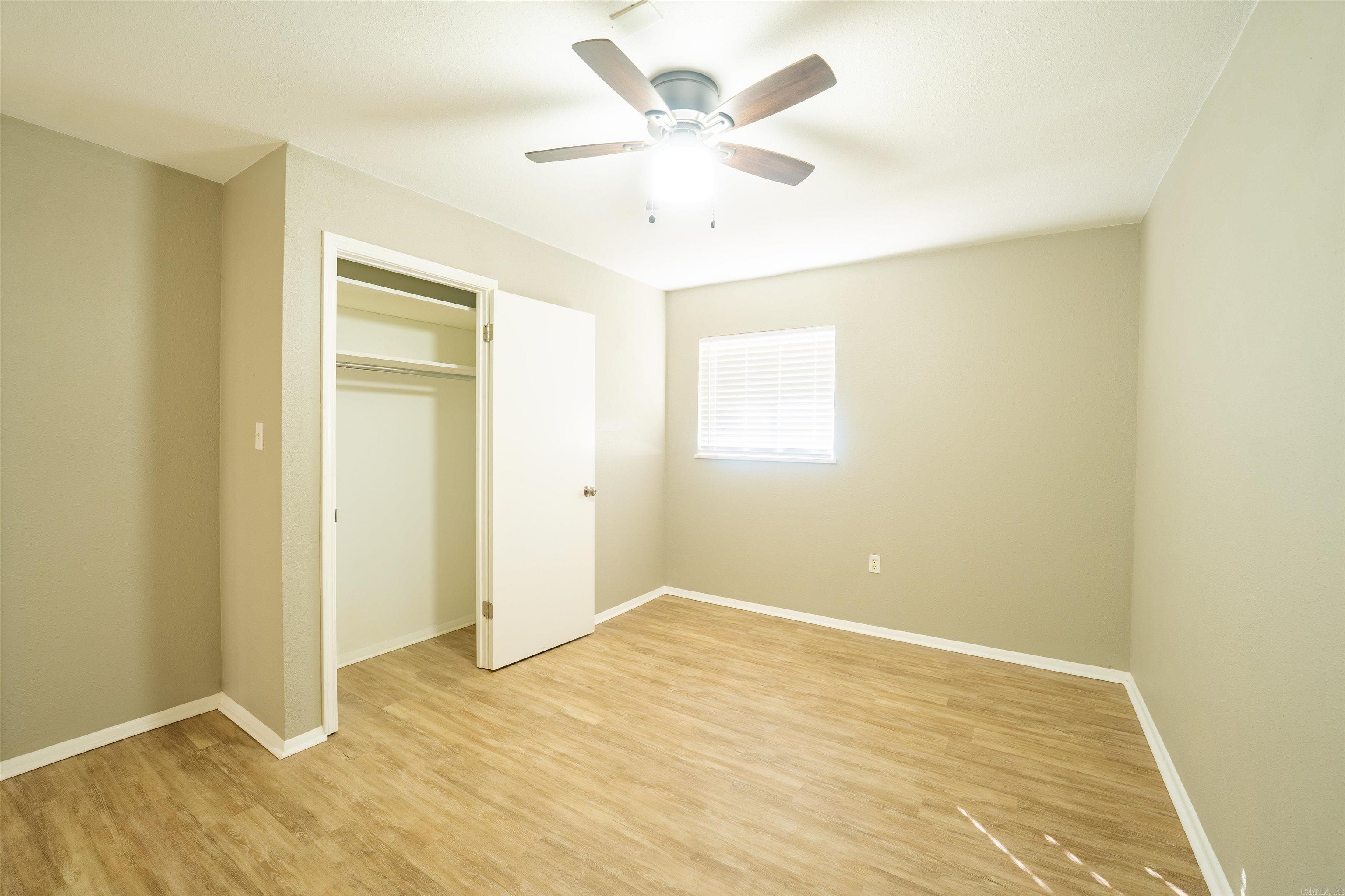 WATSON MANOR - Residential