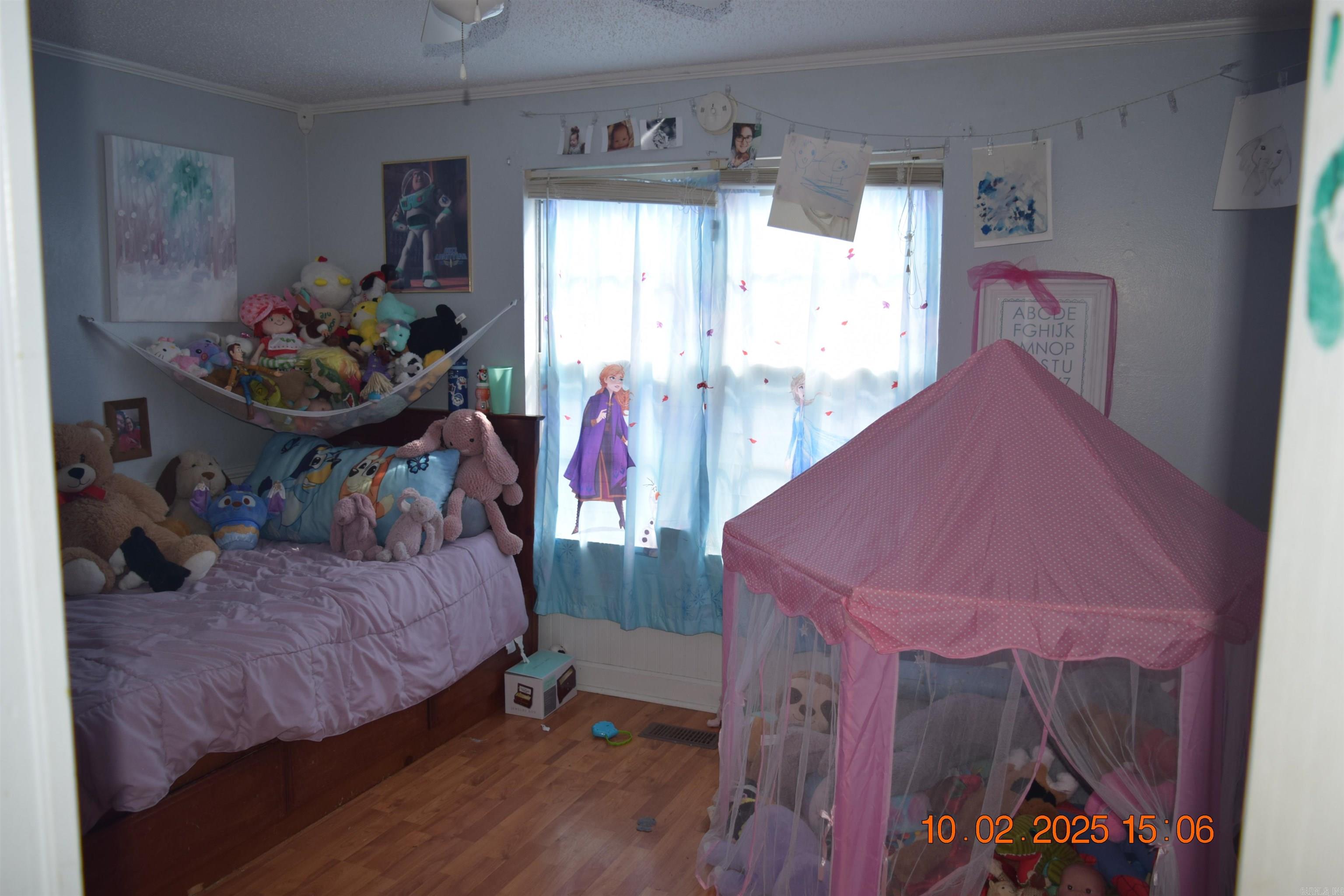 PRINGLE - Residential