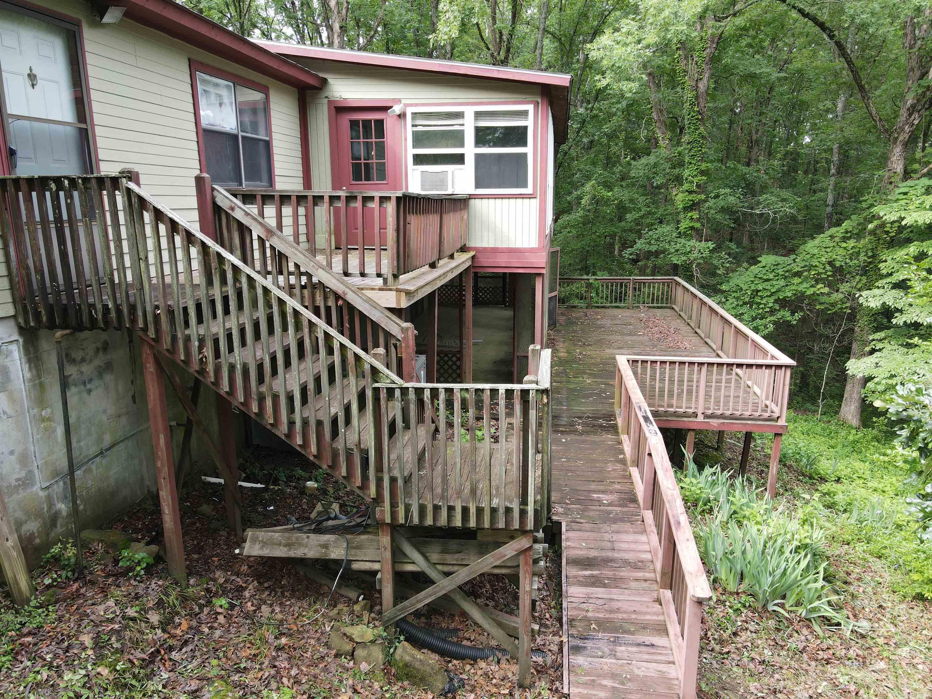 Hillcrest Woods - Residential