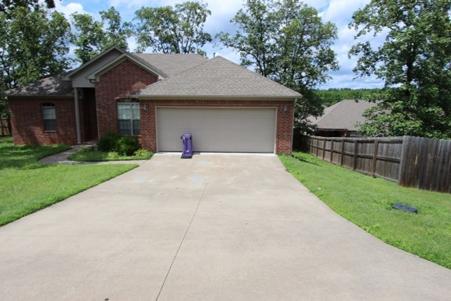 Lovely 3-bedroom, 2-bath home. Separate dining room. Nice open plan with fireplace in living area.  Great price!  Call today!  Seller does not accept E-sign. See attachment for PAS requirements and WFHM offer submittal information in MLS document section.