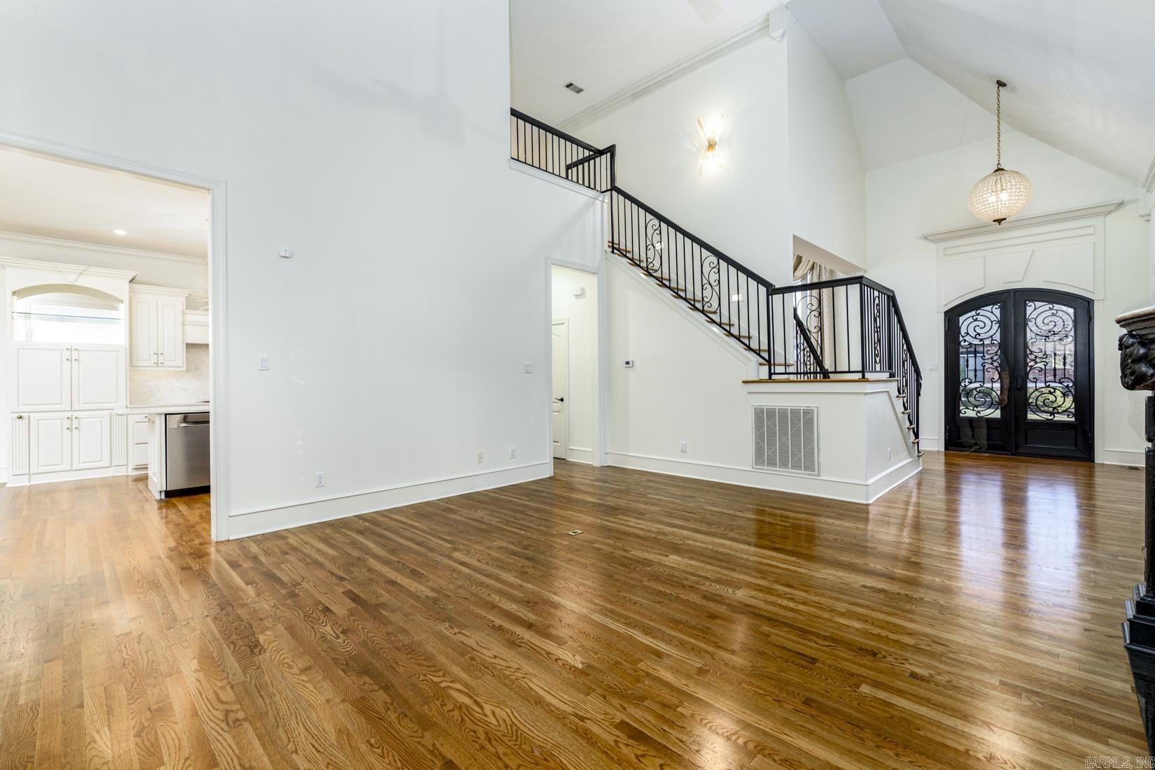 CHENAL VALLEY THE OAKS - Residential